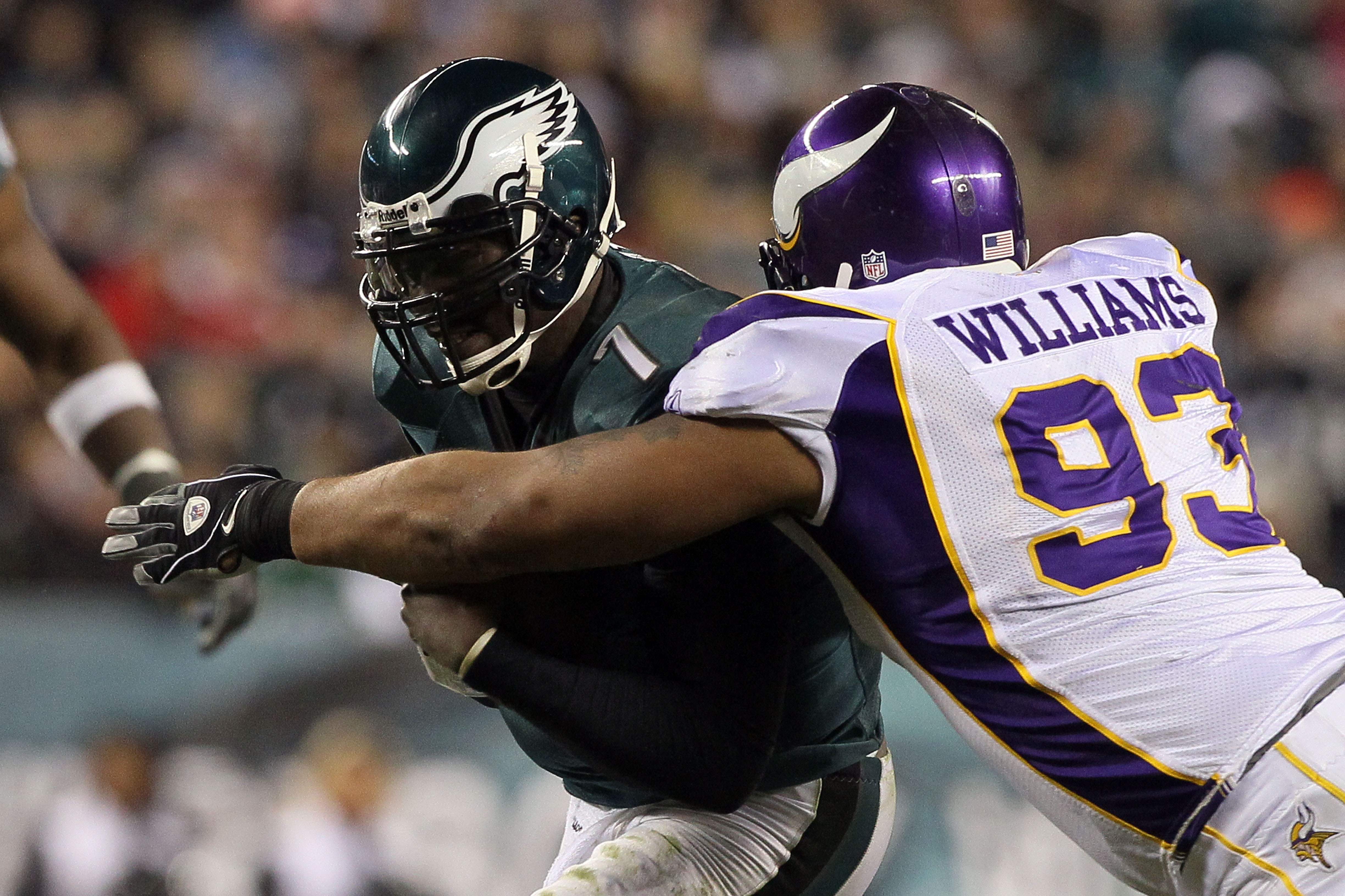 MONDAY NIGHT FOOTBALL: Vick, Eagles embarrass Redskins 59-28