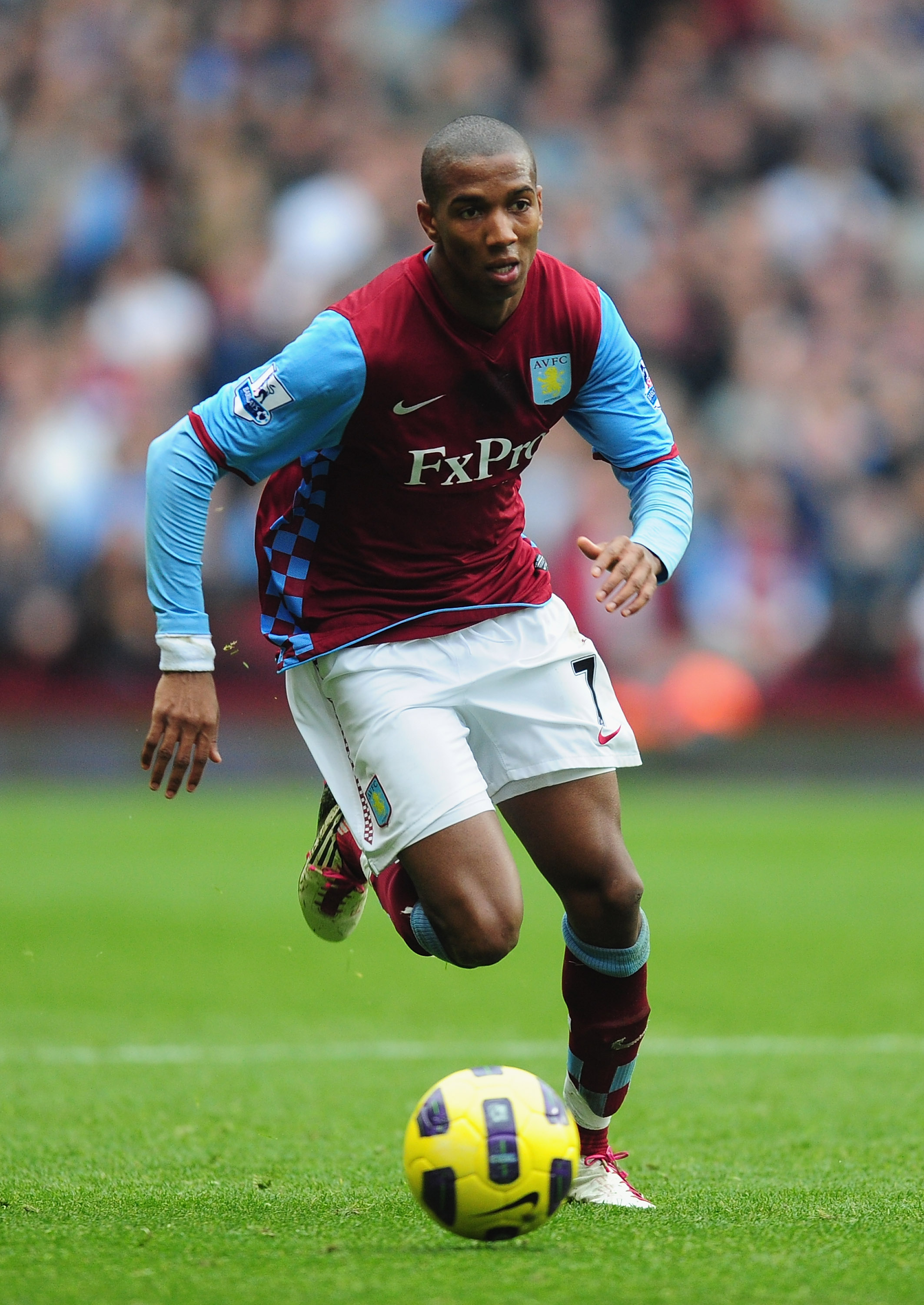 BIRMINGHAM, ENGLAND - OCTOBER 31:  Ashley Young of Aston Villa in action during the Barclays Premier League match between Aston Villa and Birmingham at Villa Park on October 31, 2010 in London, England.  (Photo by Mike Hewitt/Getty Images)