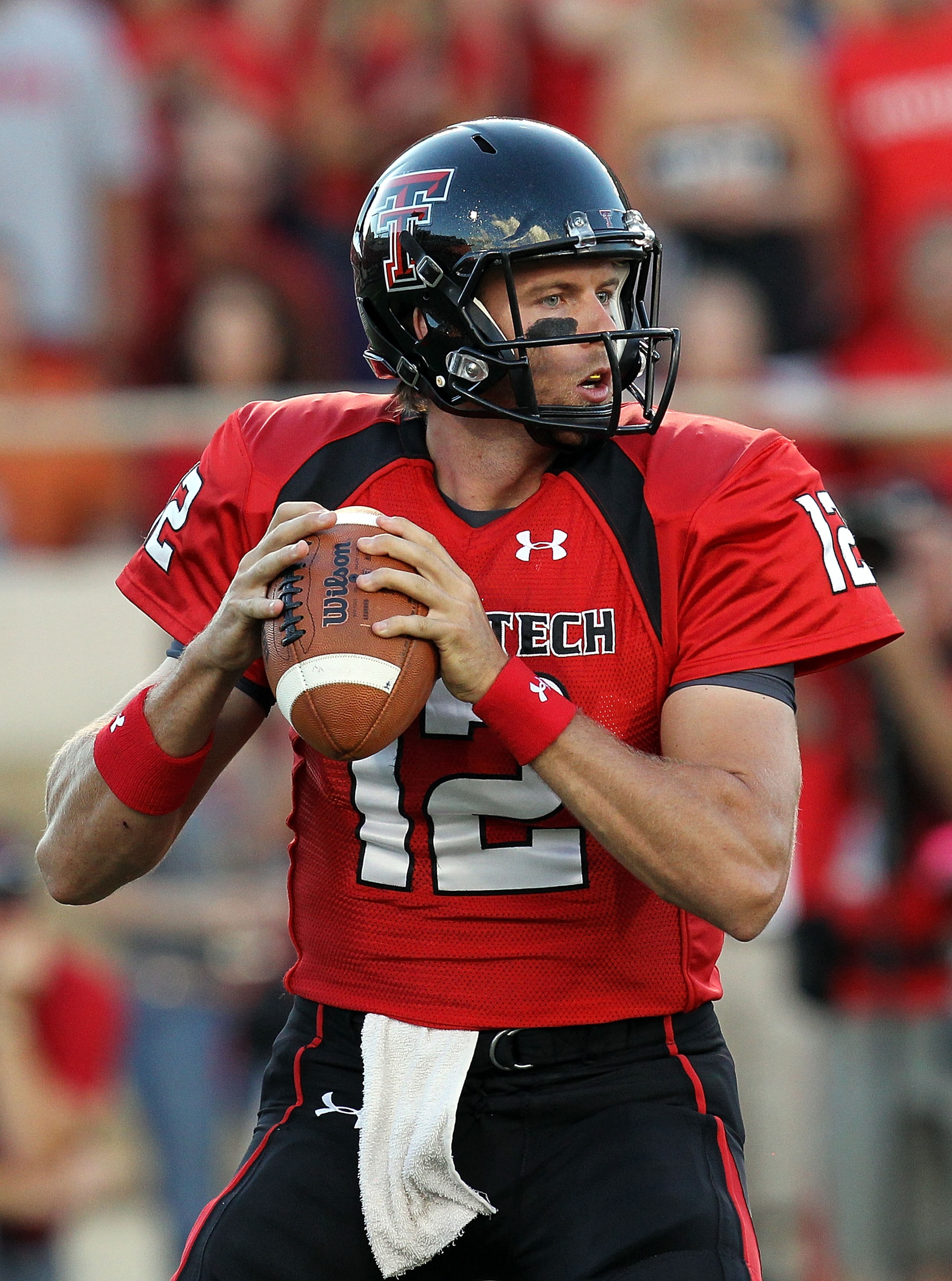 LUBBOCK, TX - SEPTEMBER 18:  Quarterback Taylor Potts #12 of the Texas Tech Red Raiders against the Texas Longhorns at Jones AT&T Stadium on September 18, 2010 in Lubbock, Texas.  (Photo by Ronald Martinez/Getty Images)