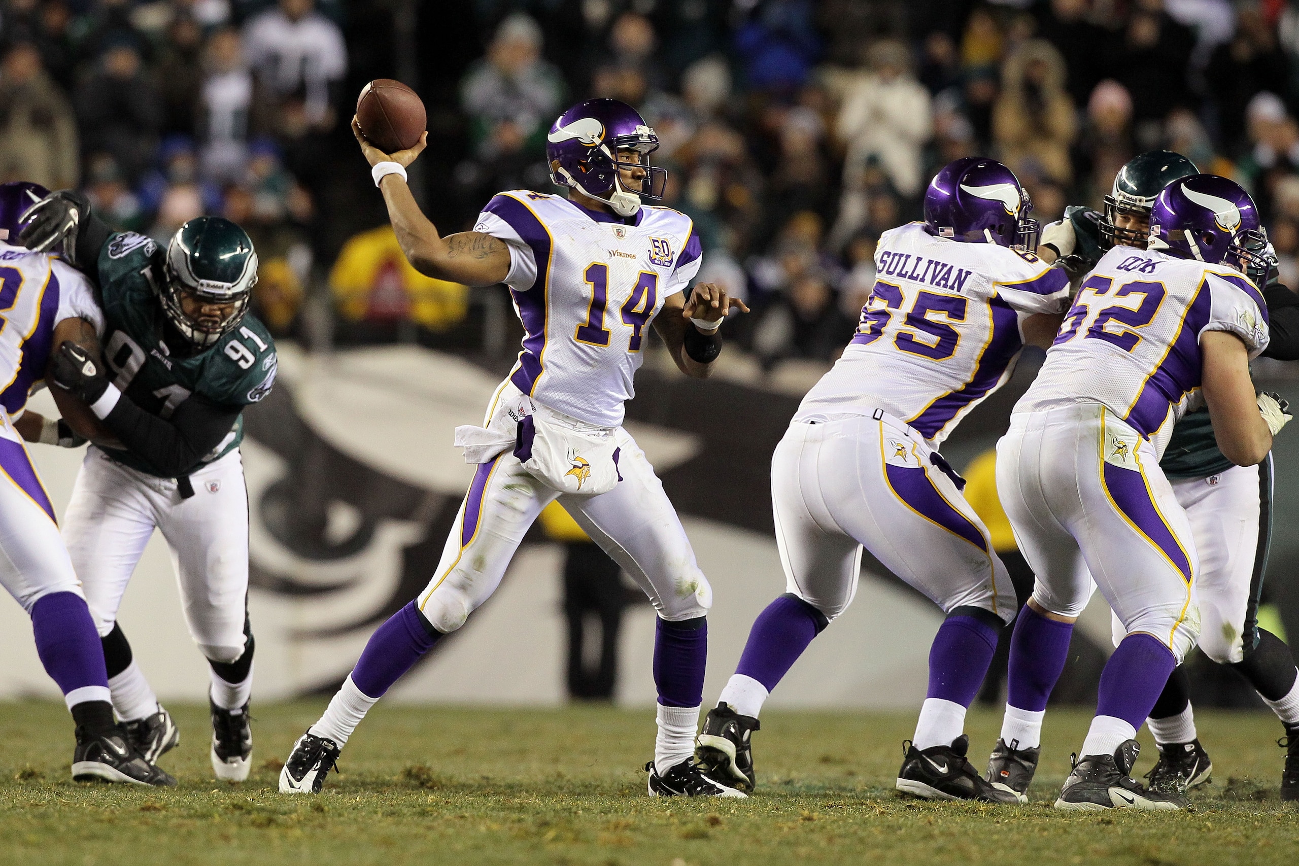 PHILADELPHIA, PA - DECEMBER 28:  Joe Webb #14 of the Minnesota Vikings in action against the Philadelphia Eagles at Lincoln Financial Field on December 26, 2010 in Philadelphia, Pennsylvania.  (Photo by Jim McIsaac/Getty Images)
