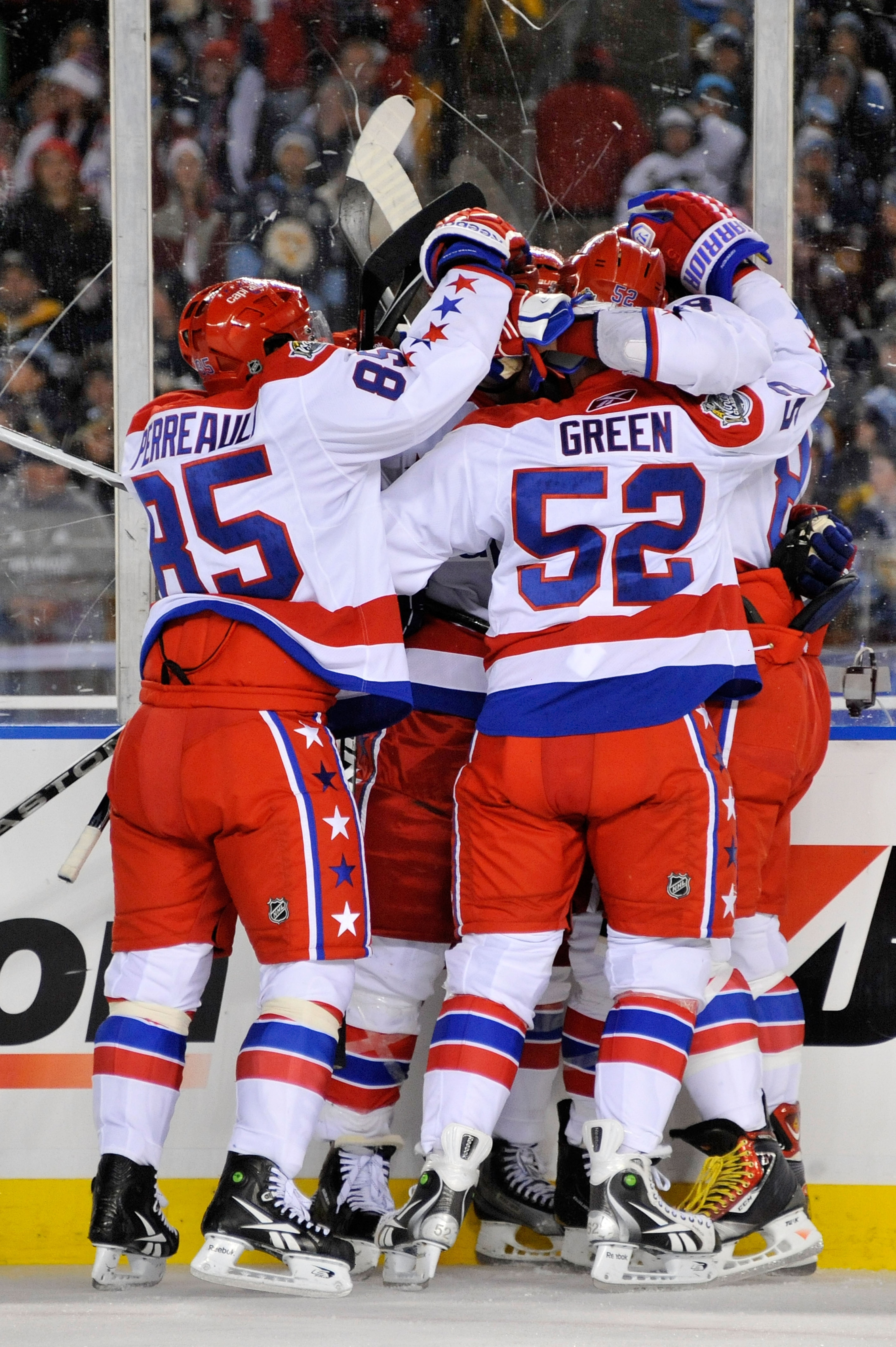 PITTSBURGH, PA - JANUARY 01:  The Washington Capitals celebrate a goal by teammate Mike Knuble #22 during the second period of the game against the Pittsburgh Penguins at the 2011 NHL Bridgestone Winter Classic at Heinz Field on January 1, 2011 in Pittsbu