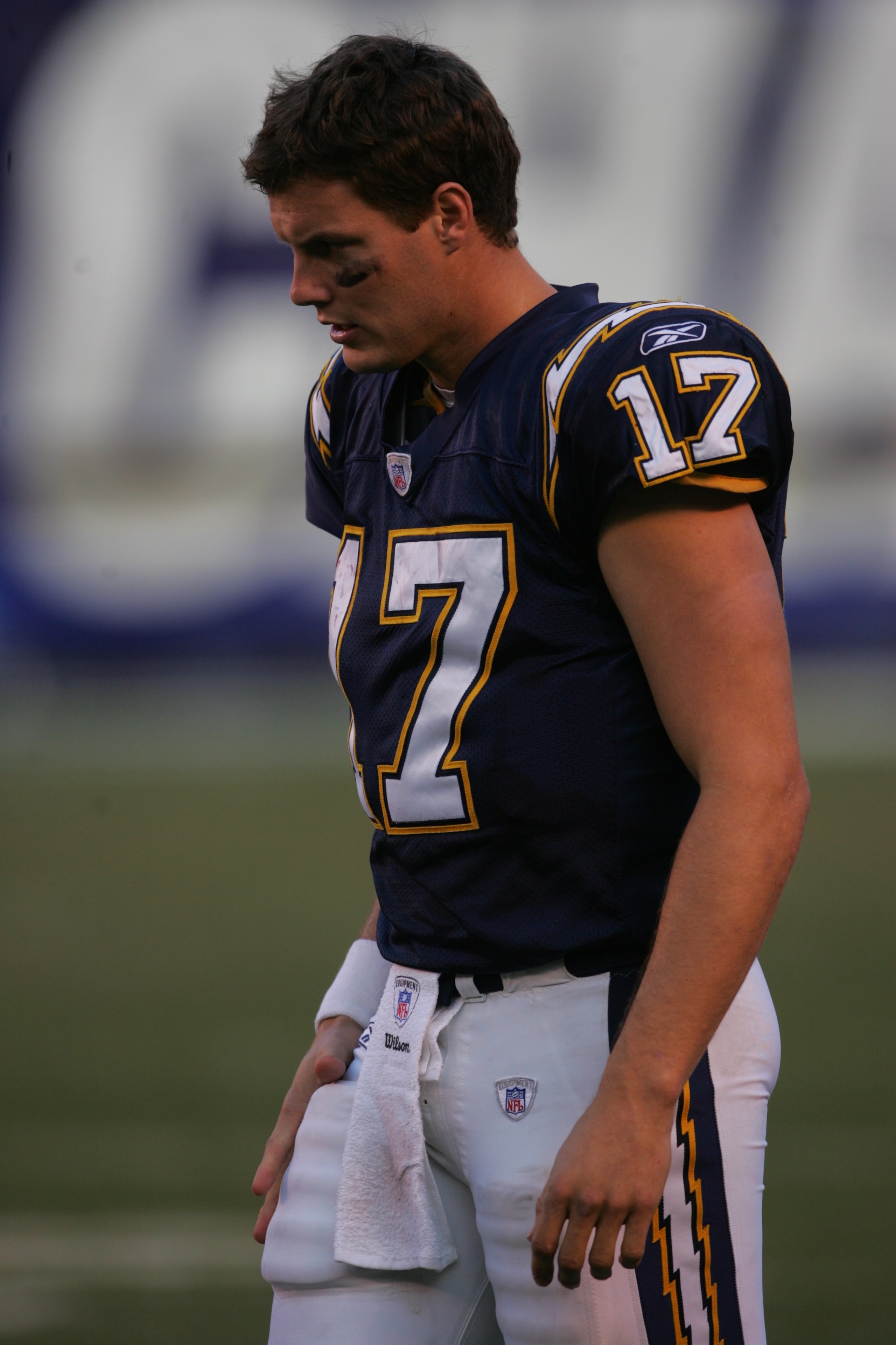 SAN DIEGO - DECEMBER 31:  Quarterback Philip Rivers #17 of the San Diego Chargers looks on against the Arizona Cardinals at Qualcomm Stadium on December 31, 2006 in San Diego, California. The Chargers won 27-20. (Photo by Stephen Dunn/Getty Images)