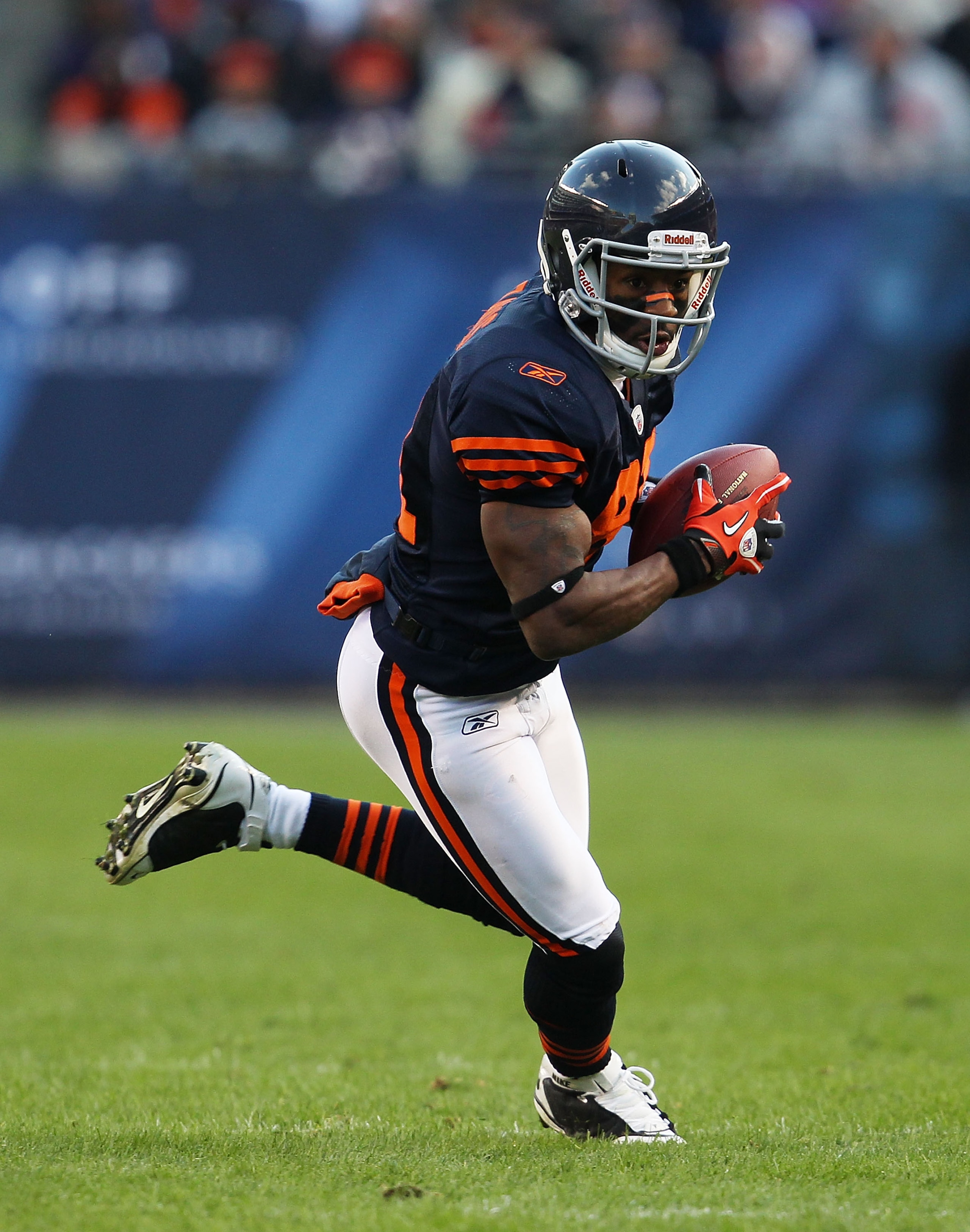 CHICAGO - NOVEMBER 14: Rashied Davis #81 of the Chicago Bears runs after a catch against the Minnesota Vikings at Soldier Field on November 14, 2010 in Chicago, Illinois. The Bears defeated the Vikings 27-13. (Photo by Jonathan Daniel/Getty Images)