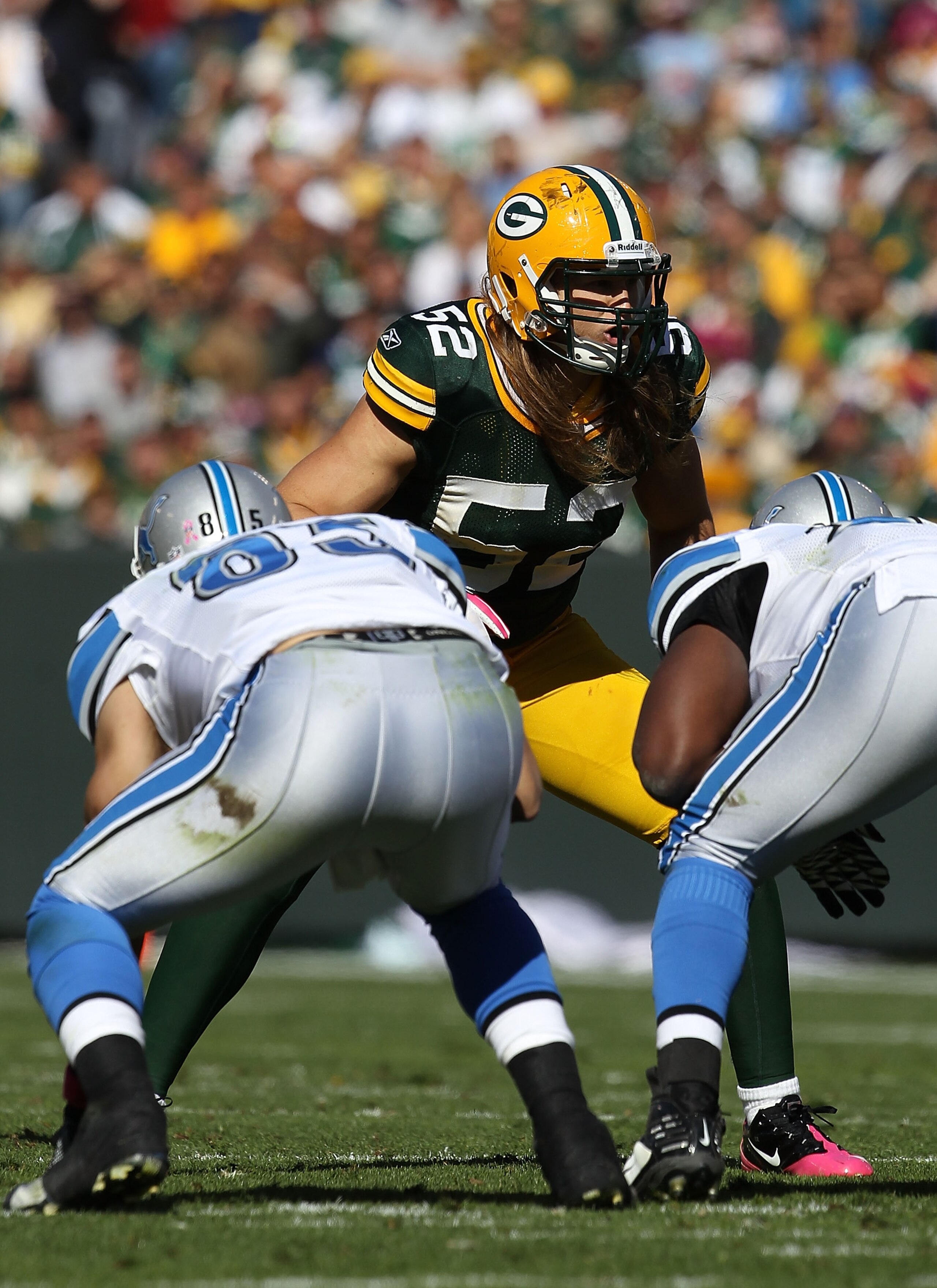GREEN BAY, WI - OCTOBER 03: Clay Matthews #52 of the Green Bay Packers awaits the start of play against the Detroit Lions at Lambeau Field on October 3, 2010 in Green Bay, Wisconsin. The Packers defeated the Lions 28-26. (Photo by Jonathan Daniel/Getty Im