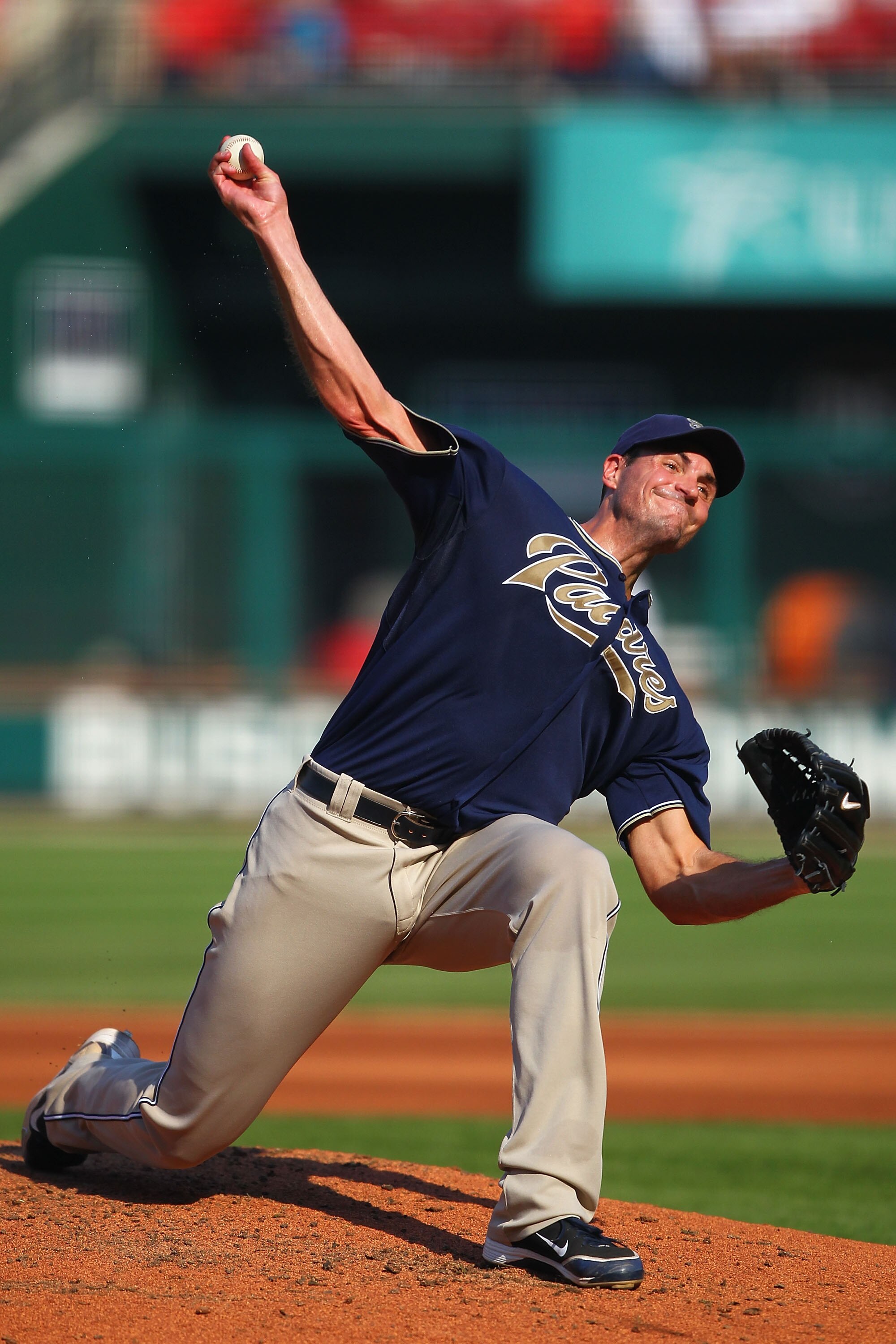 ST. LOUIS - SEPTEMBER 18: Starter Chris Young #32 of the San Diego Padres pitches against the St. Louis Cardinals at Busch Stadium on September 18, 2010 in St. Louis, Missouri. The Padres beat the Cardinals 8-4. (Photo by Dilip Vishwanat/Getty Images)