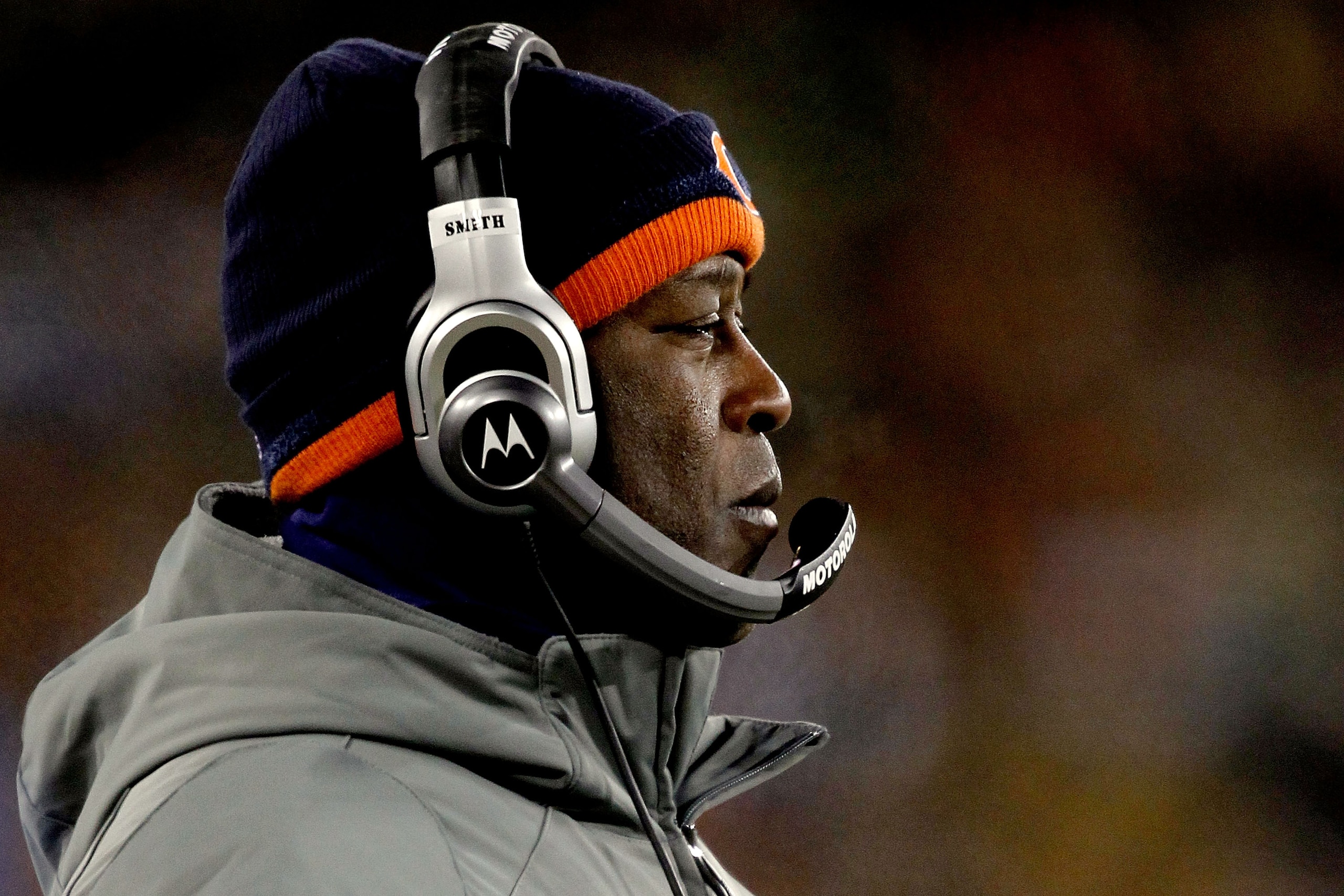 GREEN BAY, WI - JANUARY 02: Head coach Lovie Smith of the Chicago Bears on the sidelines against the Green Bay Packers at Lambeau Field on January 2, 2011 in Green Bay, Wisconsin. (Photo by Matthew Stockman/Getty Images) GREEN BAY, WI - JANUARY 02: Head coach Lovie Smith of the Chicago Bears on the sidelines against the Green Bay Packers at Lambeau Field on January 2, 2011 in Green Bay, Wisconsin. (Photo by Matthew Stockman/Getty Images)