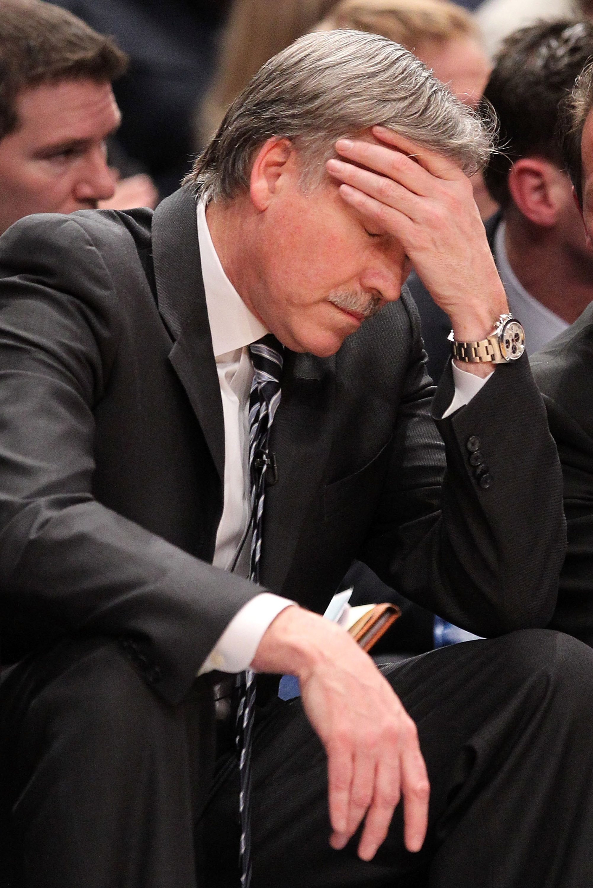 NEW YORK - FEBRUARY 05: Head coach Mike D'Antoni of the New York Knicks shows his frustration in the final minutes against the Milwaukee Bucks at Madison Square Garden February 5, 2010 in New York City. NOTE TO USER: User expressly acknowledges and agrees
