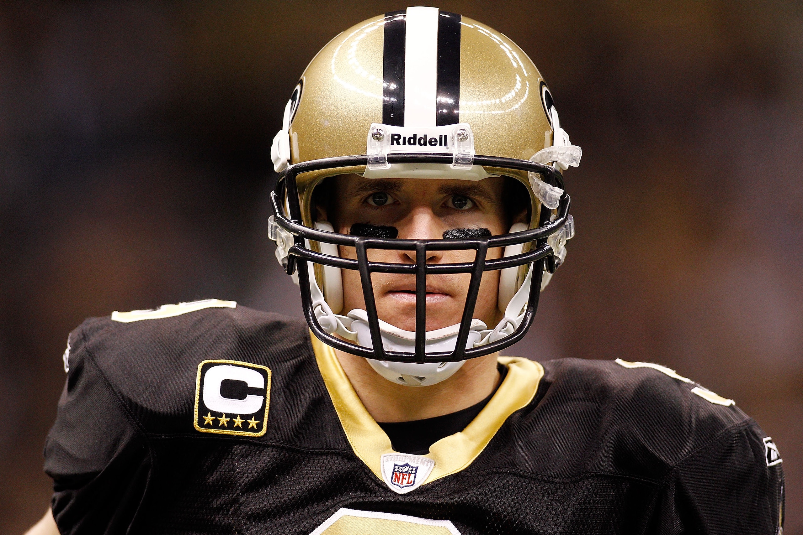 NEW ORLEANS, LA - JANUARY 02: Drew Brees #9 of the New Orleans Saints warms up before playing the Tampa Bay Buccaneers at the Louisiana Superdome on January 2, 2011 in New Orleans, Louisiana. (Photo by Chris Graythen/Getty Images) NEW ORLEANS, LA - JANUARY 02: Drew Brees #9 of the New Orleans Saints warms up before playing the Tampa Bay Buccaneers at the Louisiana Superdome on January 2, 2011 in New Orleans, Louisiana. (Photo by Chris Graythen/Getty Images)