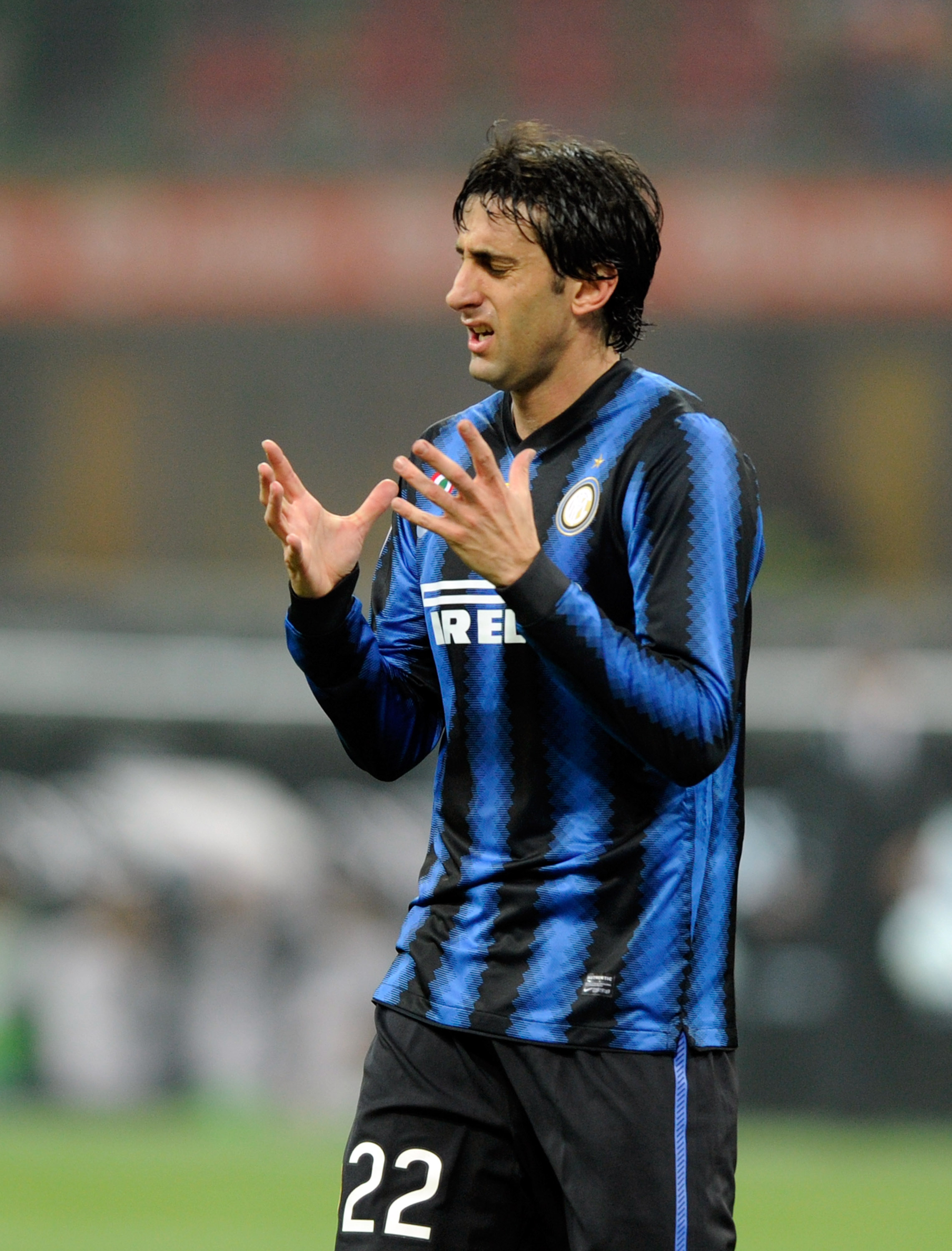 MILAN, ITALY - NOVEMBER 06:  Diego Milito of FC Internazionale Milano reacts during the Serie A match between Inter and Brescia at Stadio Giuseppe Meazza on November 6, 2010 in Milan, Italy.  (Photo by Claudio Villa/Getty Images)