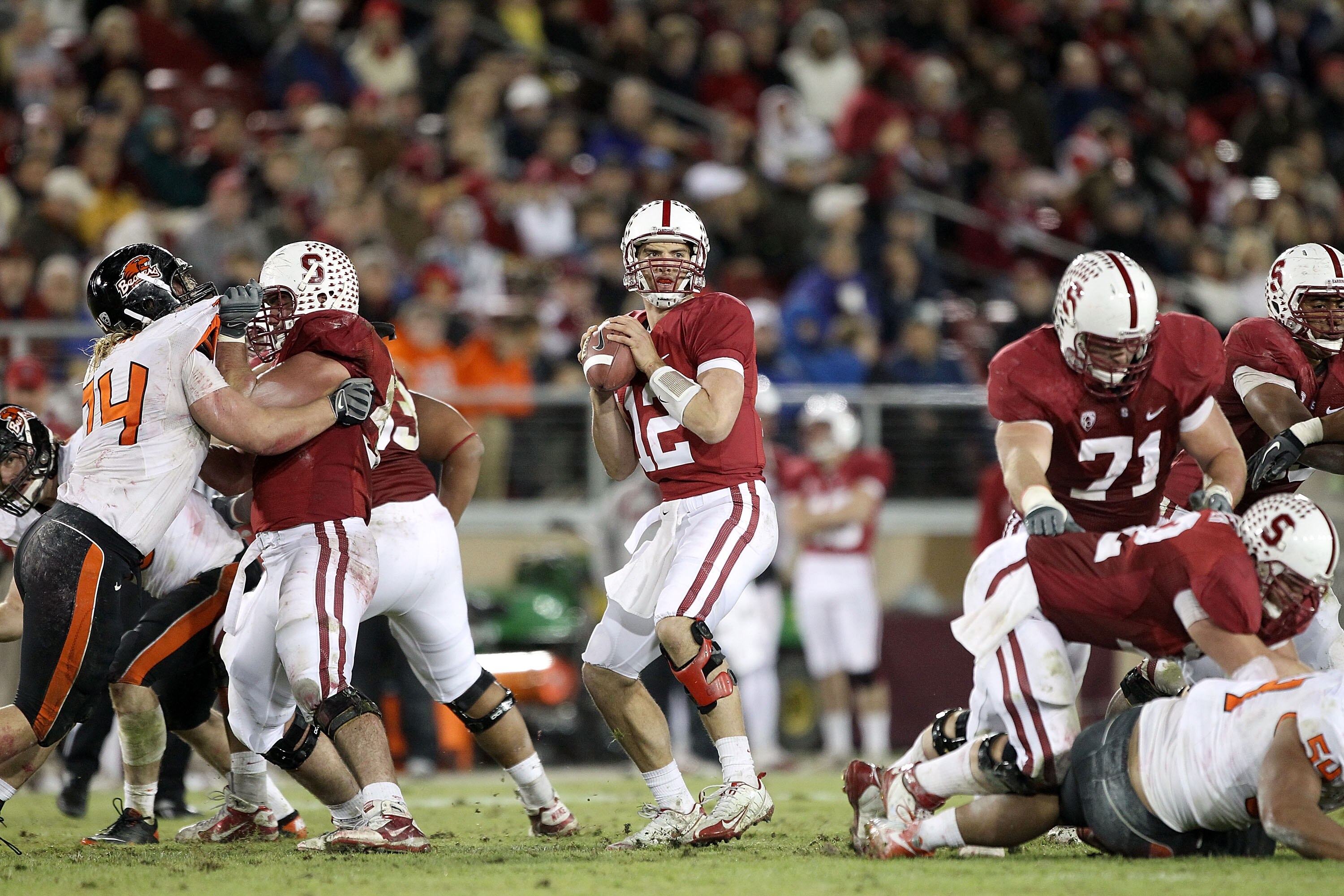 PALO ALTO, CA - NOVEMBER 27:  Andrew Luck #12 of the Stanford Cardinal passes the ball against the Oregon State Beavers at Stanford Stadium on November 27, 2010 in Palo Alto, California.  (Photo by Ezra Shaw/Getty Images)