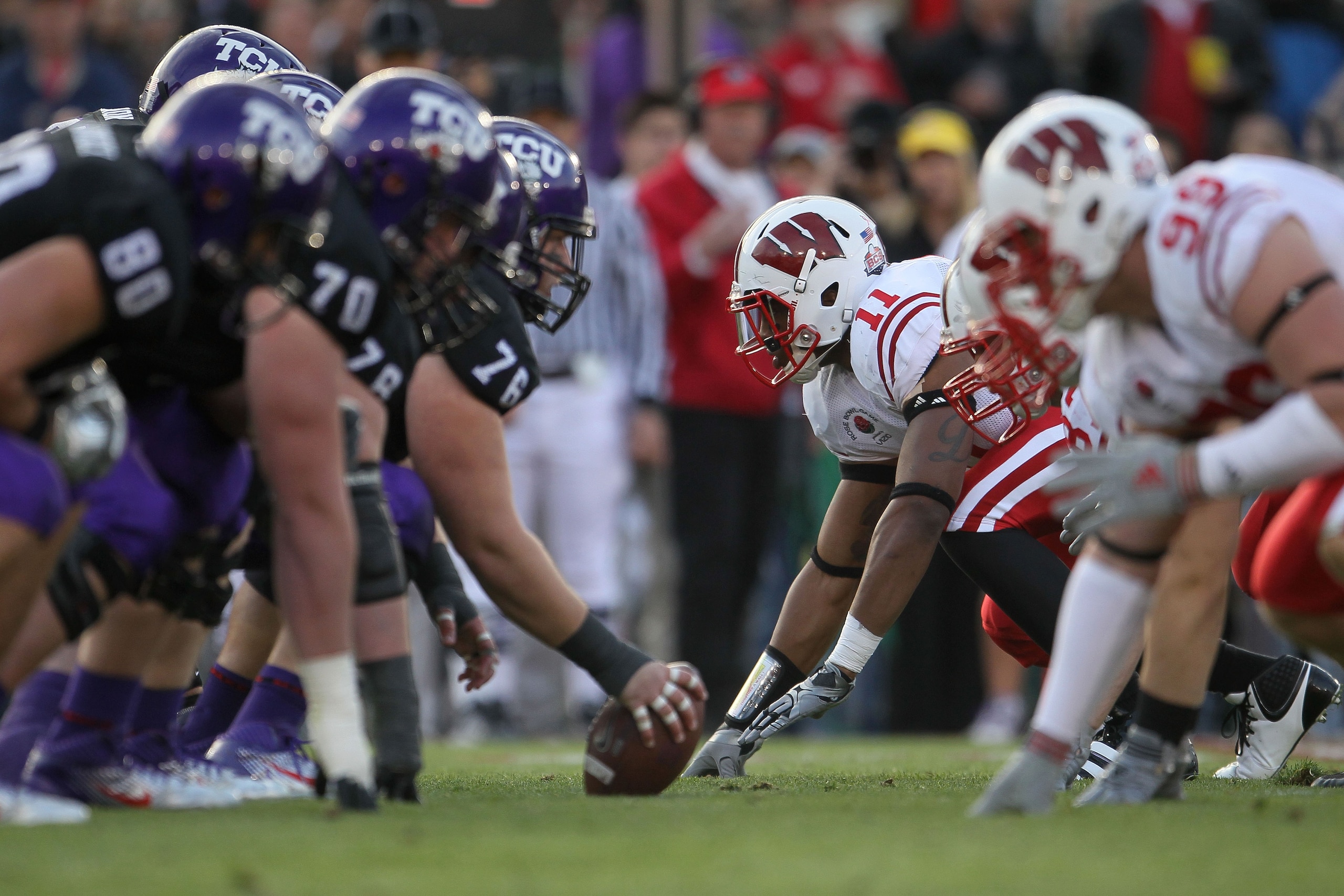PASADENA, CA - JANUARY 01:  The TCU Horned Frogs line up against the Wisconsin Badgers during the 97th Rose Bowl game on January 1, 2011 in Pasadena, California.  (Photo by Jeff Gross/Getty Images)