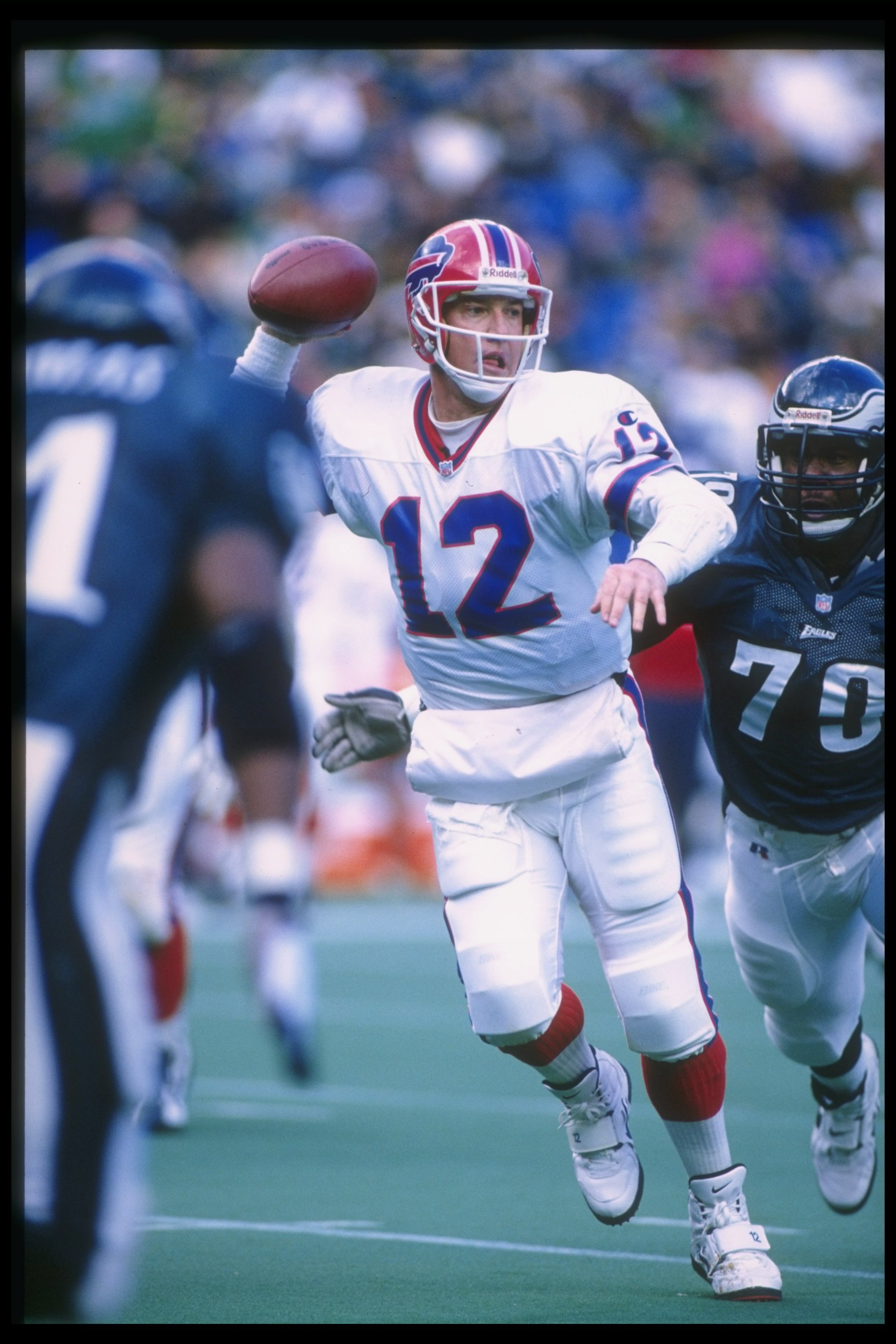 10 Nov 1996:  Quarterback Jim Kelly of the Buffalo Bills looks to pass the ball during a game against the Philadelphia Eagles at Veterans Stadium in Philadelphia, Pennsylvania.  The Bills won the game, 24-17. Mandatory Credit: Rick Stewart  /Allsport