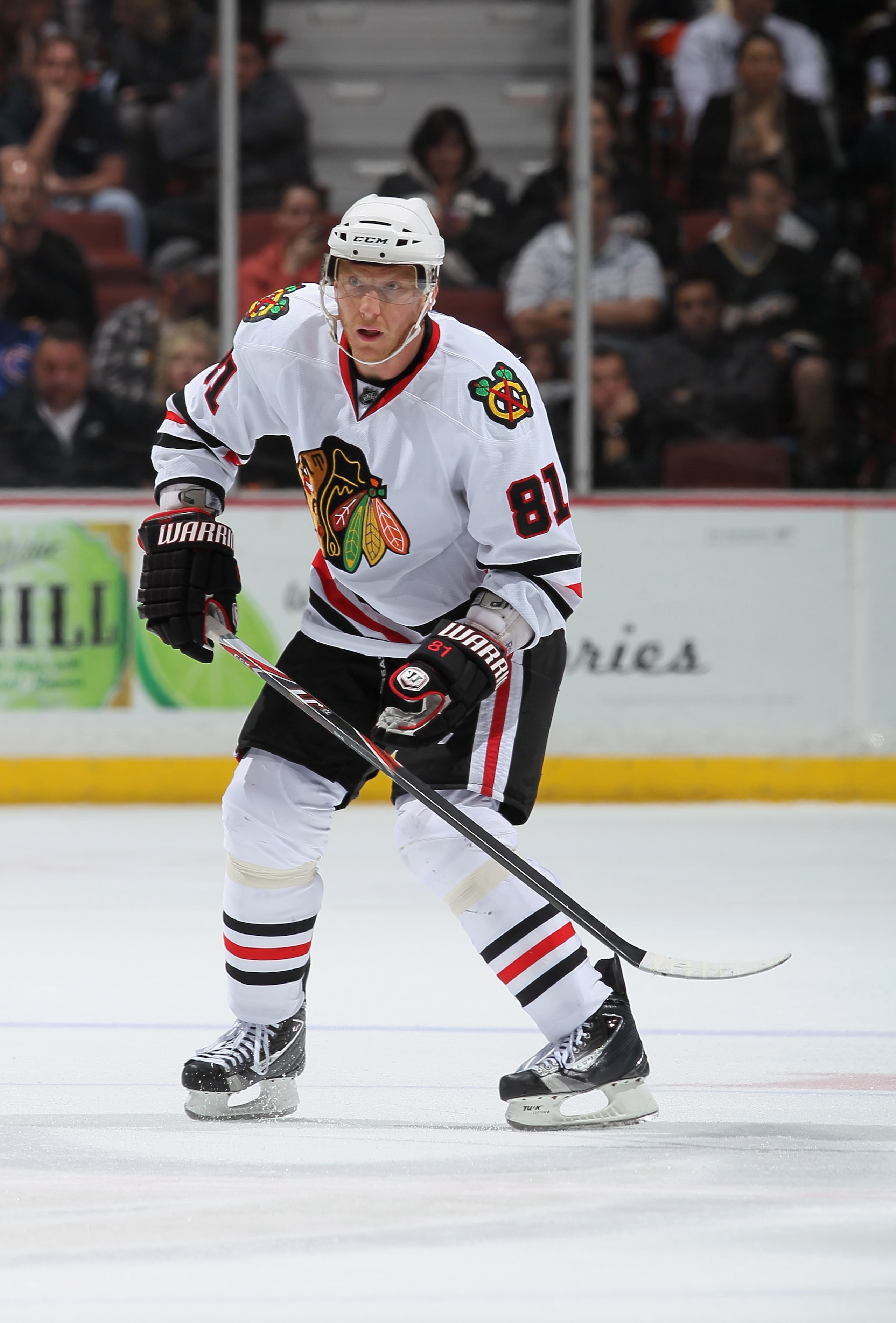 ANAHEIM, CA - NOVEMBER 26: Marian Hossa #81 of the Chicago Blackhawks skates against the Anaheim Ducks at the Honda Center on November 26, 2010 in Anaheim, California. (Photo by Jeff Gross/Getty Images) ANAHEIM, CA - NOVEMBER 26: Marian Hossa #81 of the Chicago Blackhawks skates against the Anaheim Ducks at the Honda Center on November 26, 2010 in Anaheim, California. (Photo by Jeff Gross/Getty Images)