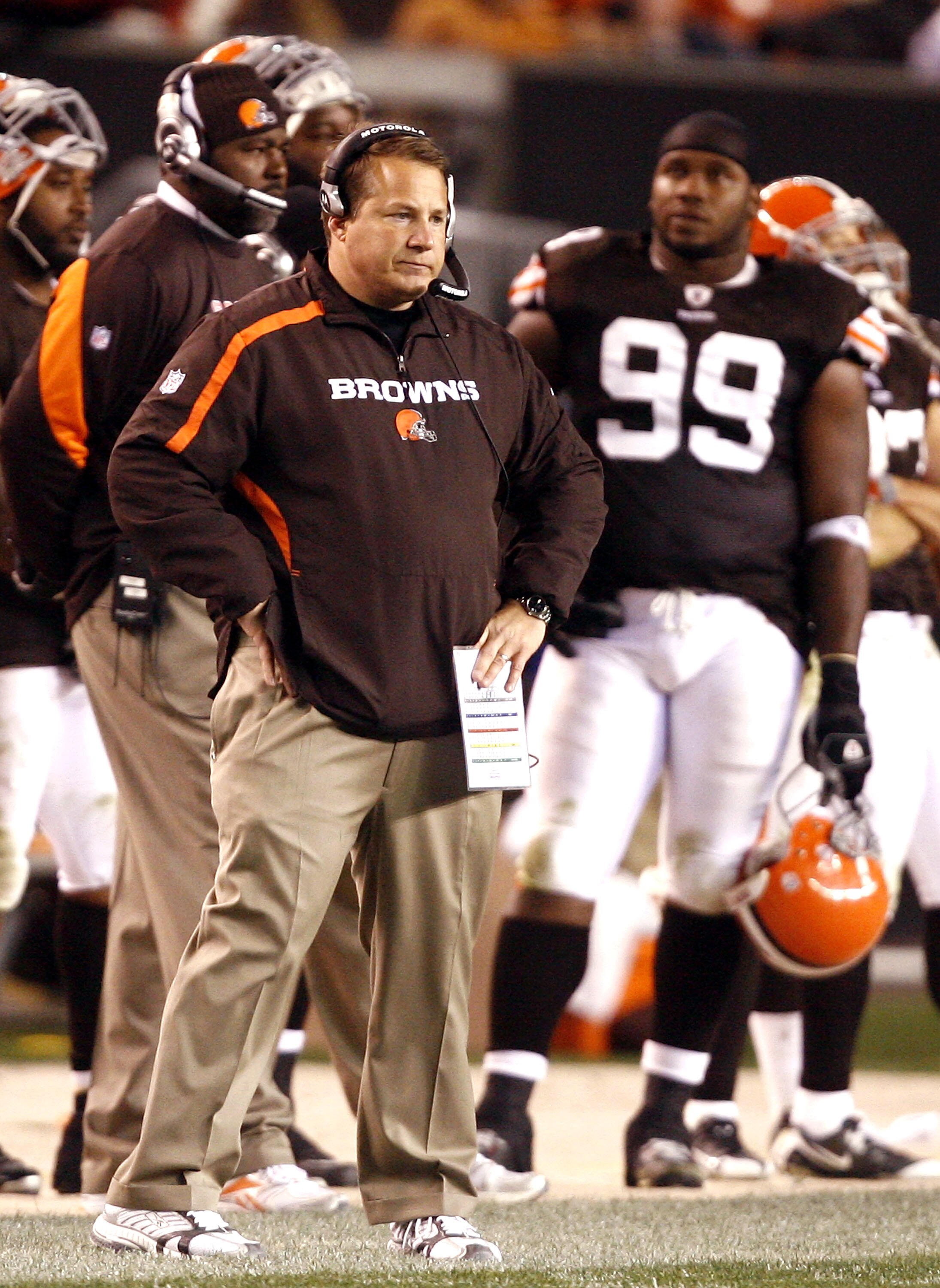 CLEVELAND - NOVEMBER 16:  Eric Mangini head coach of the Cleveland Browns watches his team against the Baltimore Ravens at Cleveland Browns Stadium on November 16, 2009 in Cleveland, Ohio.  (Photo by Matt Sullivan/Getty Images)