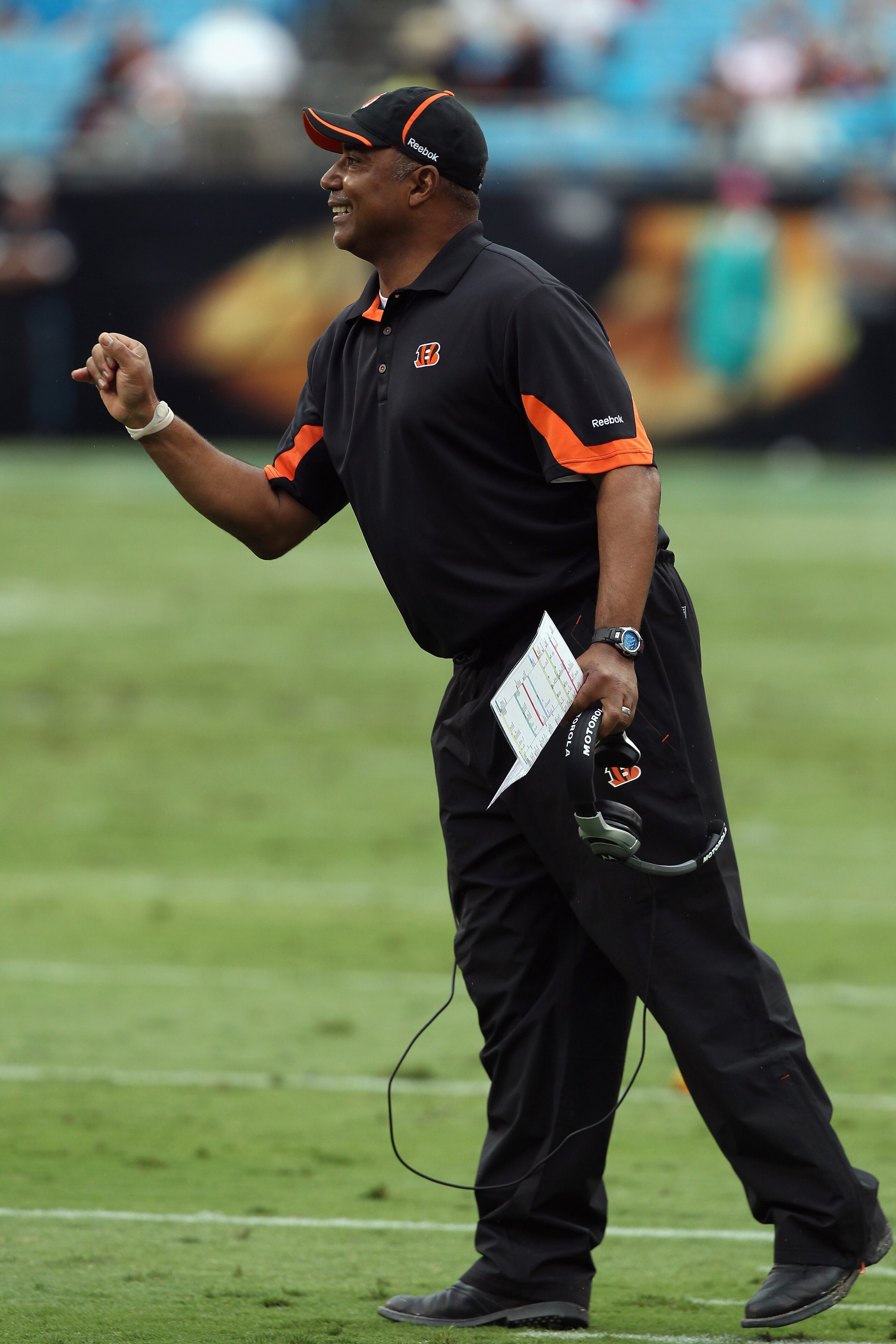CHARLOTTE, NC - SEPTEMBER 26:  Head coach Marvin Lewis of the Cincinnati Bengals yells to his team during their game against the Carolina Panthers at Bank of America Stadium on September 26, 2010 in Charlotte, North Carolina.  (Photo by Streeter Lecka/Get