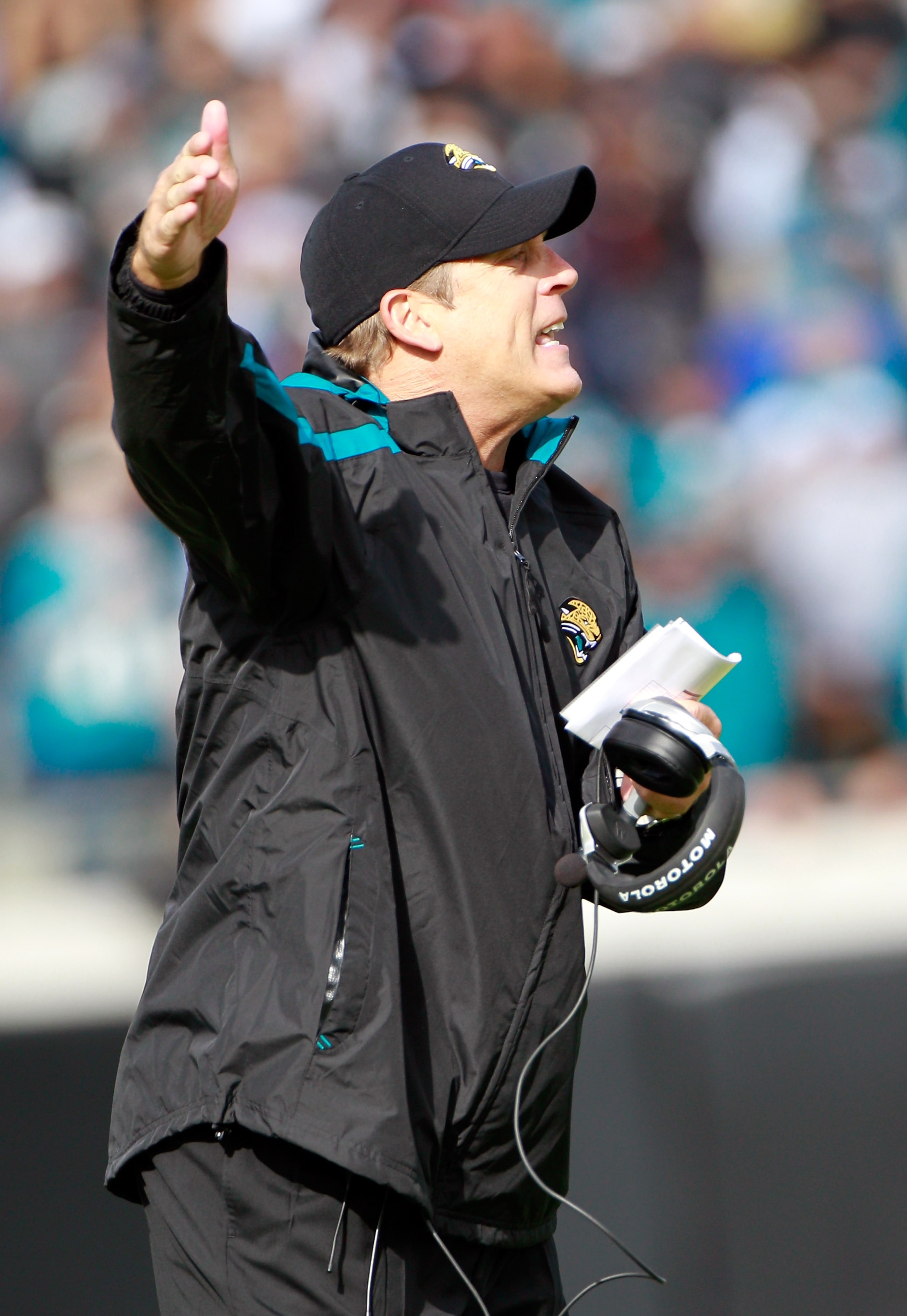 JACKSONVILLE, FL - DECEMBER 12: Head coach Jack Del Rio of the Jacksonville Jaguars calls out signals during the game against the Oakland Raiders at EverBank Field on December 12, 2010 in Jacksonville, Florida. (Photo by Sam Greenwood/Getty Images) JACKSONVILLE, FL - DECEMBER 12: Head coach Jack Del Rio of the Jacksonville Jaguars calls out signals during the game against the Oakland Raiders at EverBank Field on December 12, 2010 in Jacksonville, Florida. (Photo by Sam Greenwood/Getty Images)