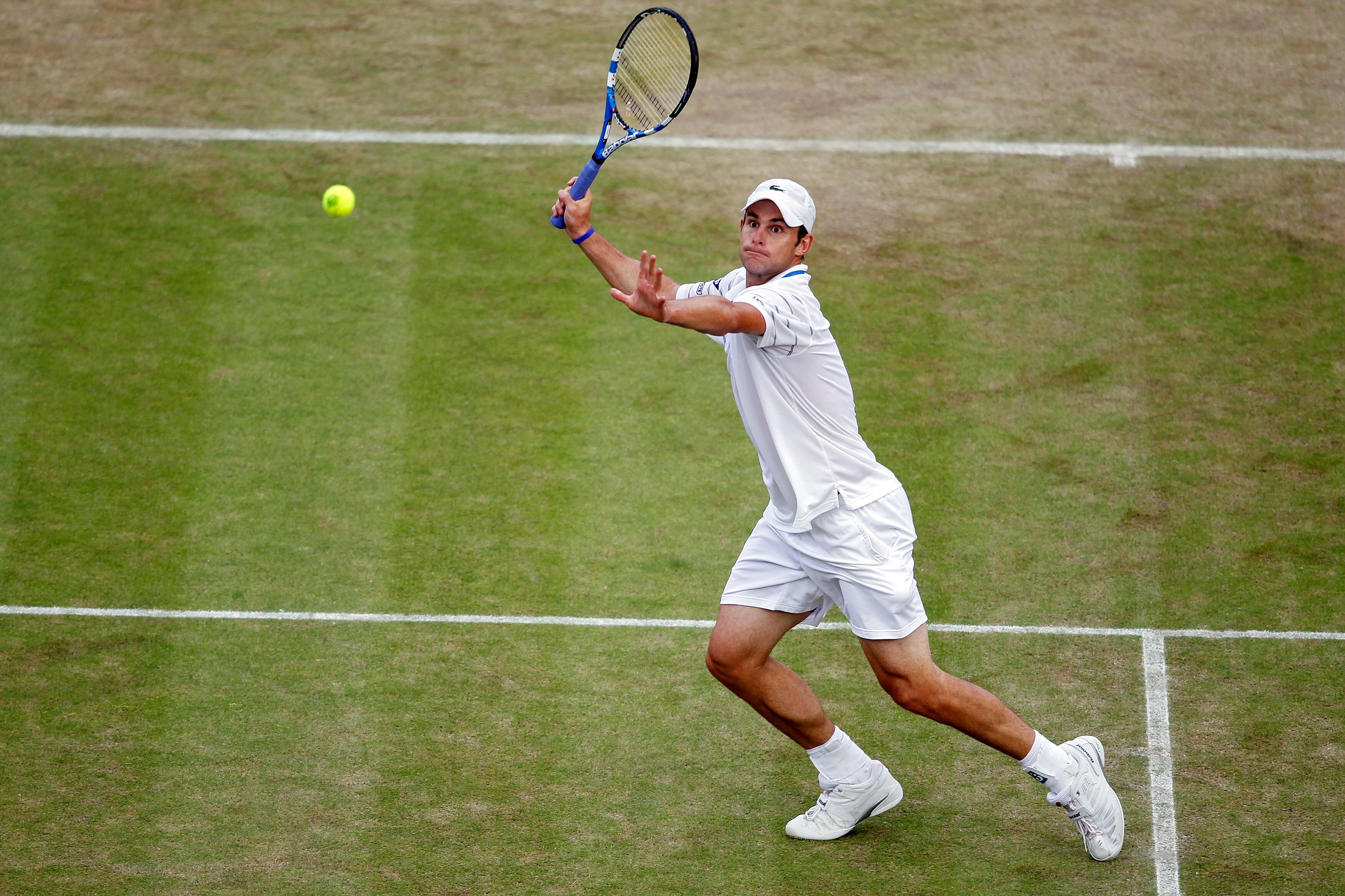 LONDON, ENGLAND - JUNE 25:  Andy Roddick of USA in action during his match against Philipp Kohlschreiber of Germany on Day Five of the Wimbledon Lawn Tennis Championships at the All England Lawn Tennis and Croquet Club on June 25, 2010 in London, England.