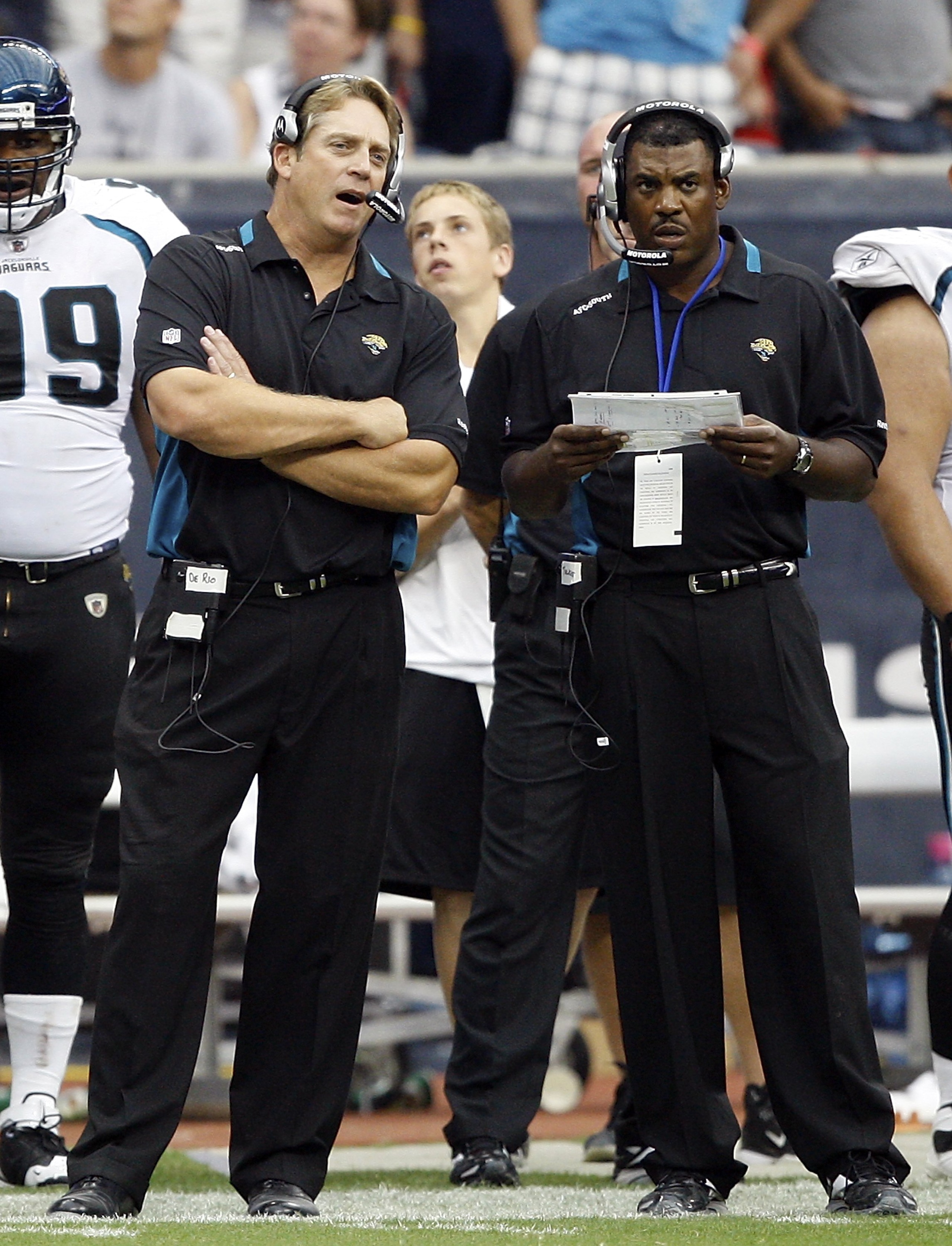 HOUSTON - SEPTEMBER 27: Head coach Jack Del Rio, left, of the Jacksonville Jaguars talks with defensive coordinator Mel Tucker during the game against the Houston Texans at Reliant Stadium on September 27, 2009 in Houston, Texas. (Photo by Bob Levey/Get HOUSTON - SEPTEMBER 27: Head coach Jack Del Rio, left, of the Jacksonville Jaguars talks with defensive coordinator Mel Tucker during the game against the Houston Texans at Reliant Stadium on September 27, 2009 in Houston, Texas. (Photo by Bob Levey/Get