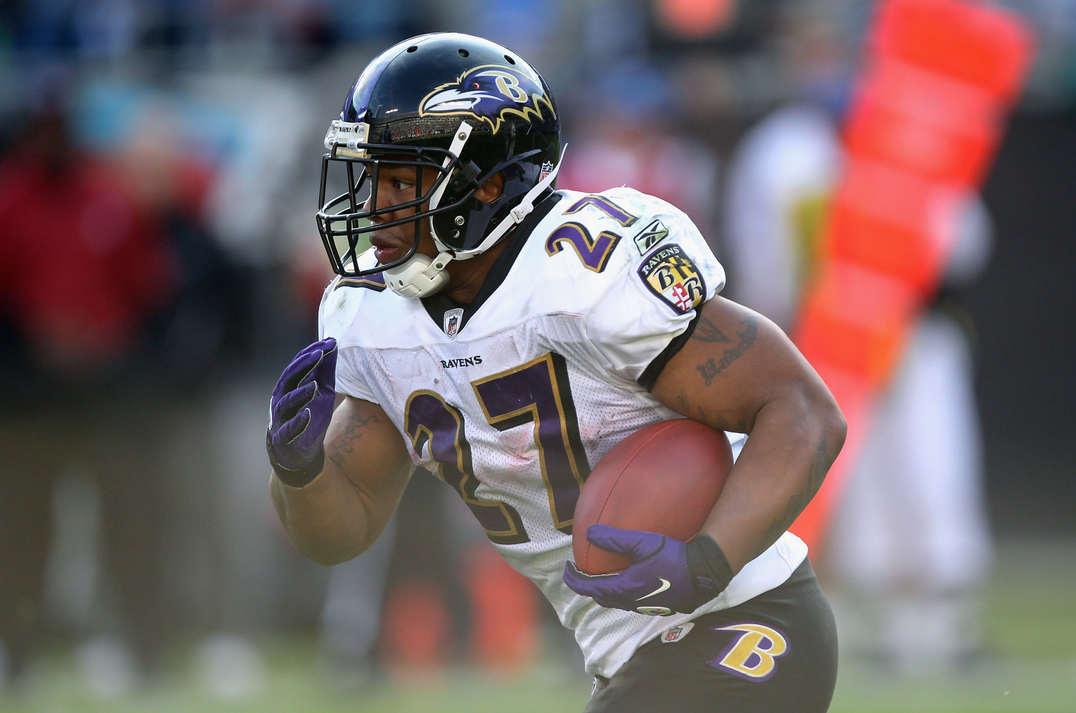 CHARLOTTE, NC - NOVEMBER 21:  Ray Rice #27 of the Baltimore Ravens against the Carolina Panthers at Bank of America Stadium on November 21, 2010 in Charlotte, North Carolina.  (Photo by Streeter Lecka/Getty Images)