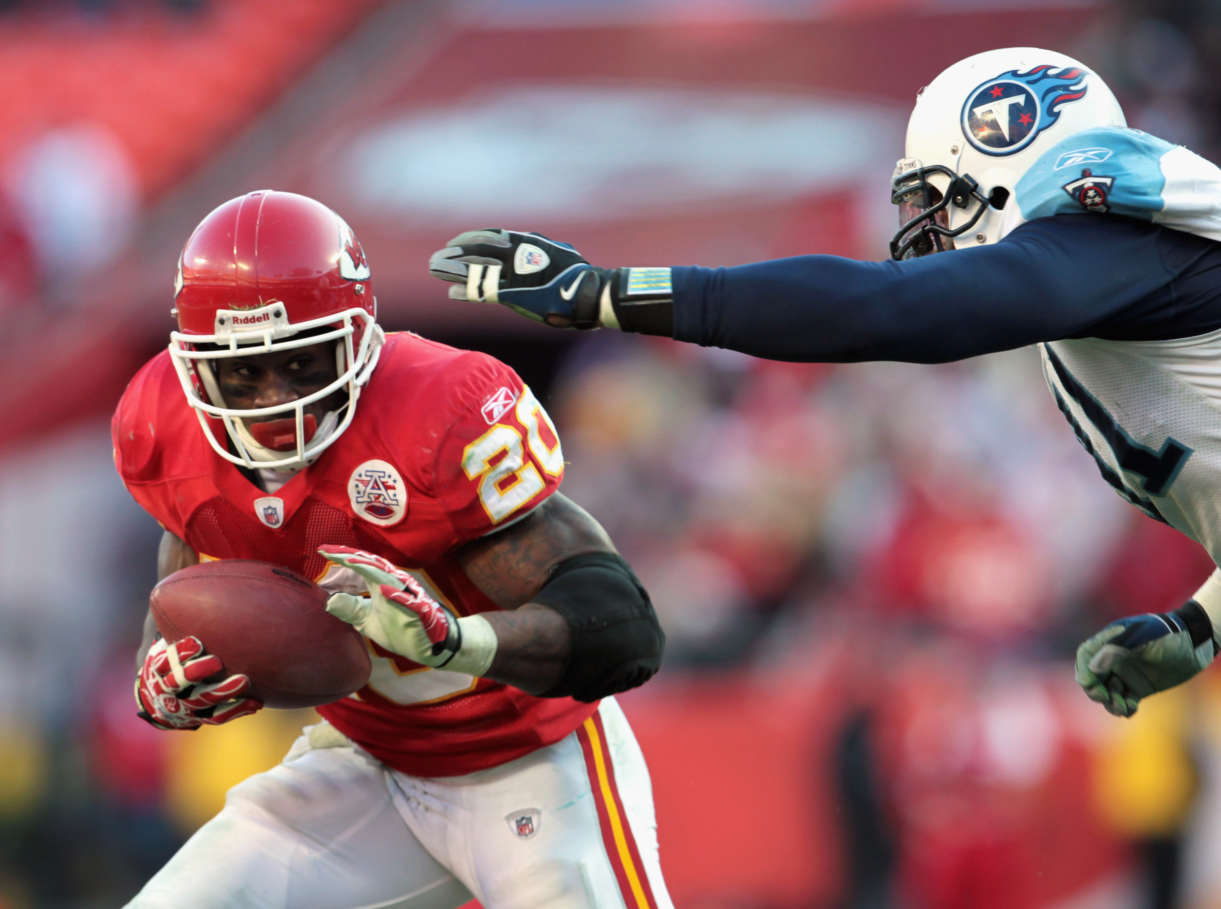KANSAS CITY, MO - DECEMBER 26: Thomas Jones #20 of the Kansas City Chiefs carries the ball during the game against the Tennessee Titans on December 26, 2010 at Arrowhead Stadium in Kansas City, Missouri. (Photo by Jamie Squire/Getty Images)