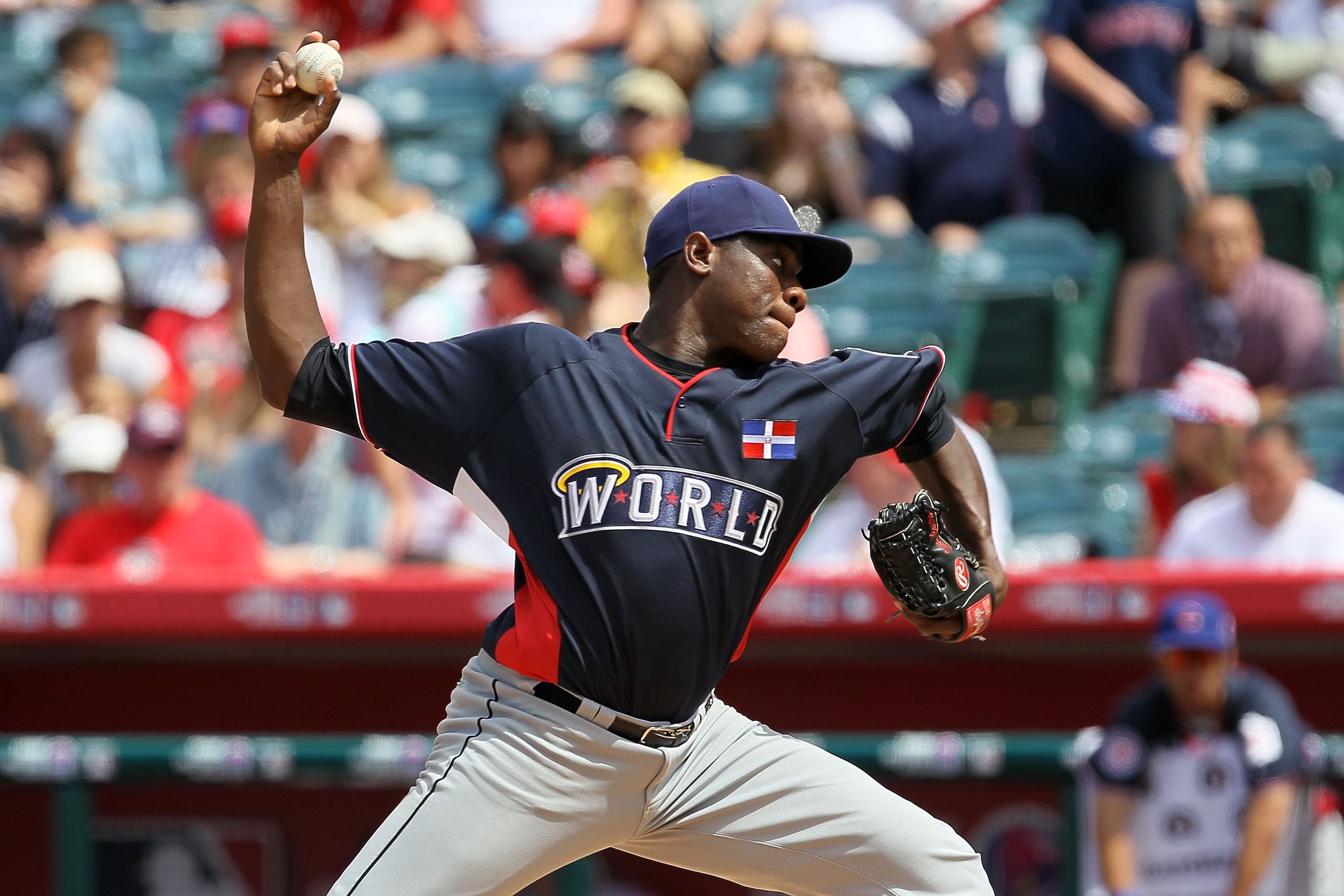ANAHEIM, CA - JULY 11:  World Futures All-Star Simon Castro #40 of the San Diego Padres throws a pitch during the 2010 XM All-Star Futures Game at Angel Stadium of Anaheim on July 11, 2010 in Anaheim, California.  (Photo by Stephen Dunn/Getty Images)