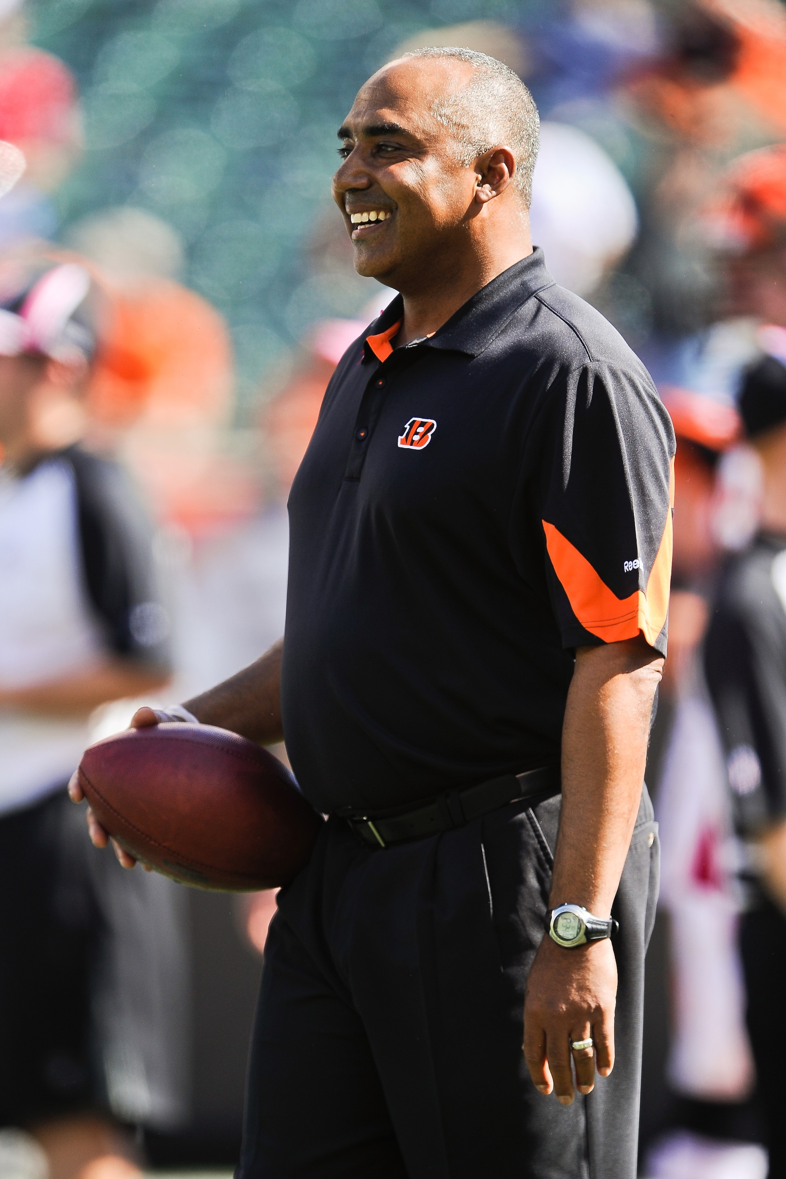 CINCINNATI, OH - OCTOBER 10: Head Coach Marvin Lewis of the Cincinnati Bengals watches his team warm up before a game against the Tampa Bay Buccaneers at Paul Brown Stadium on October 10, 2010 in Cincinnati, Ohio. (Photo by Jamie Sabau/Getty Images)