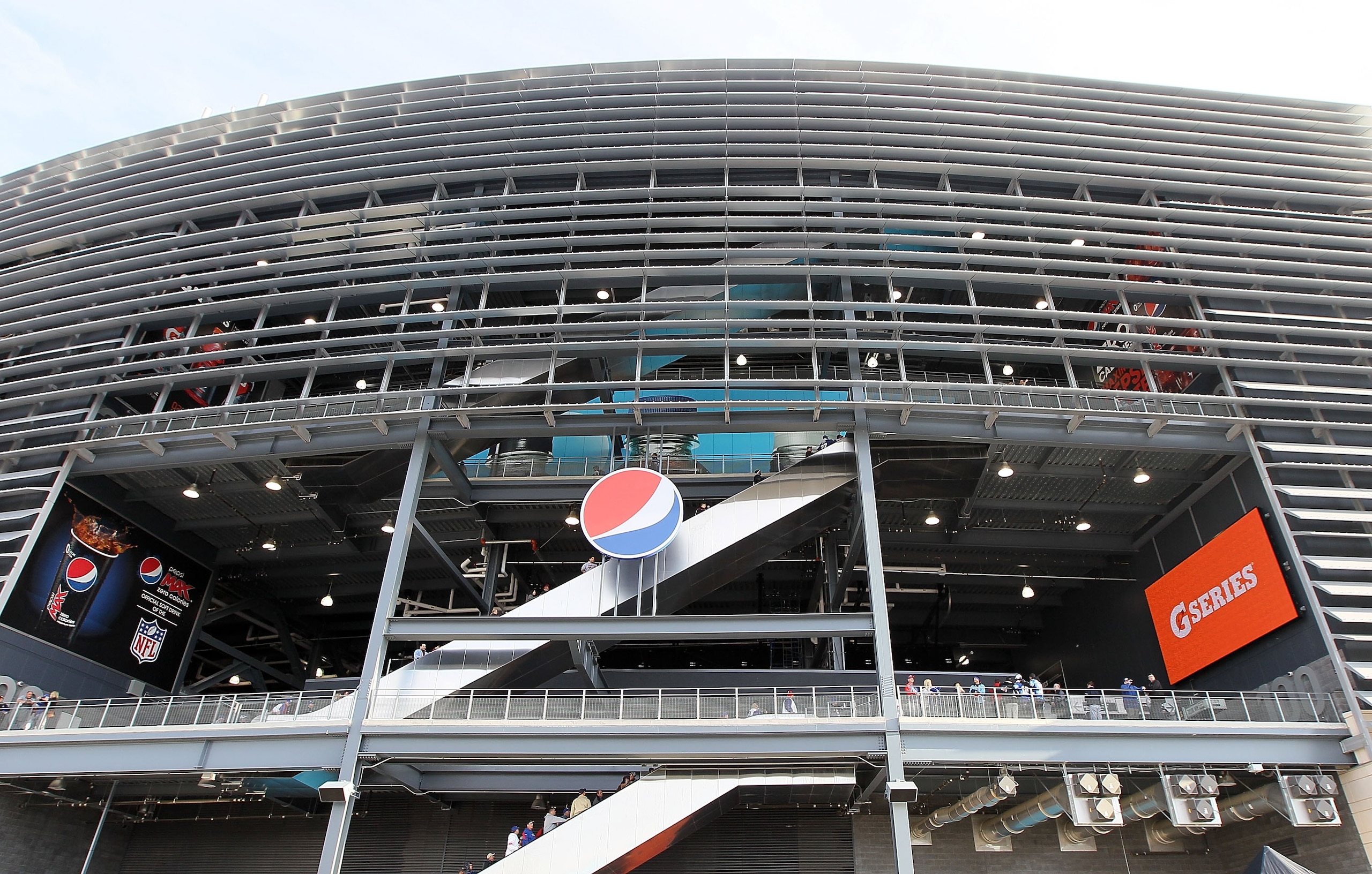 EAST RUTHERFORD, NJ - NOVEMBER 14:  New Meadowlands Stadium is seen prior to the Dallas Cowboys playing the New York Giants on November 14, 2010 in East Rutherford, New Jersey.  (Photo by Jim McIsaac/Getty Images)