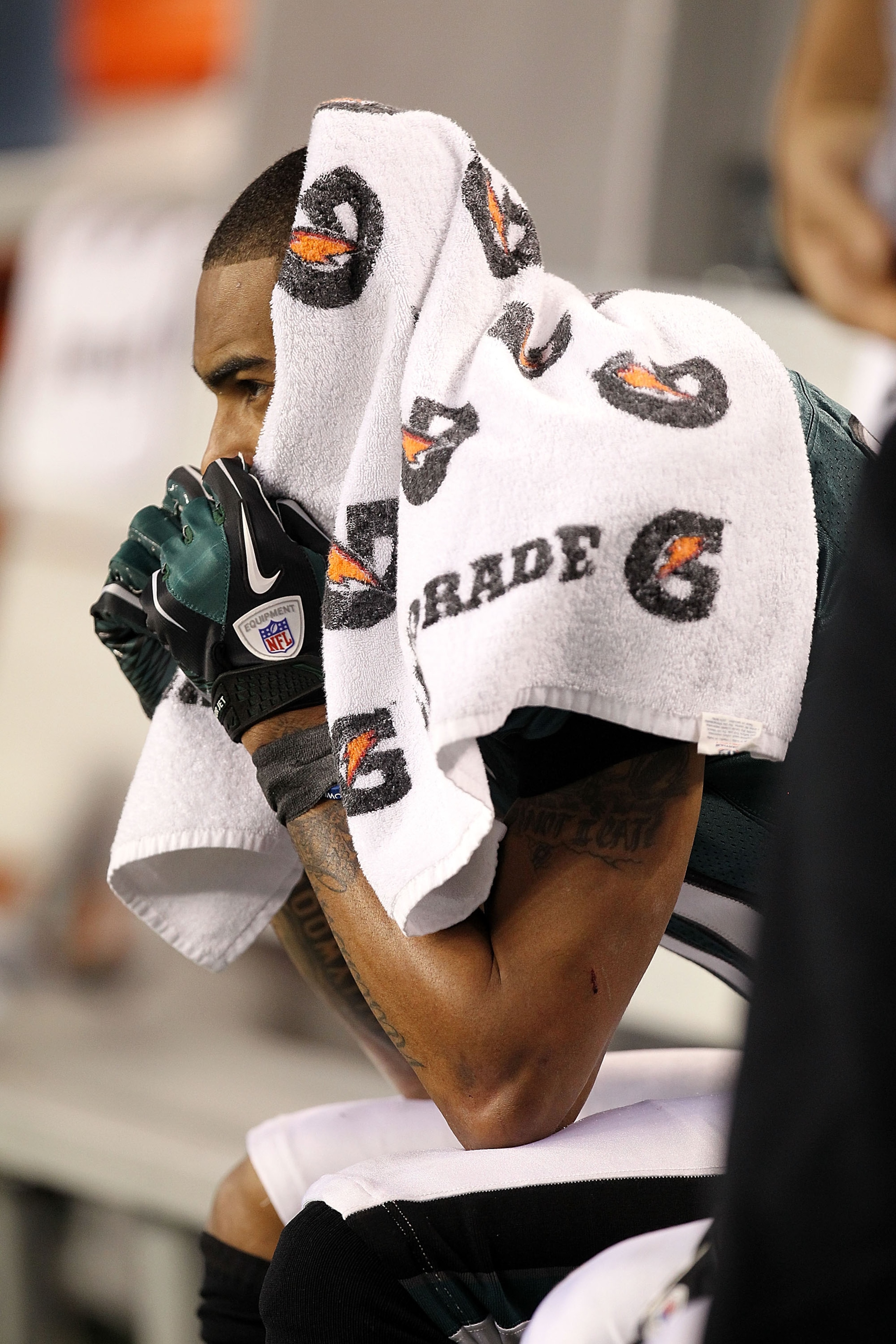 ARLINGTON, TX - DECEMBER 12:  Wide receiver DeSean Jackson #10 of the Philadelphia Eagles at Cowboys Stadium on December 12, 2010 in Arlington, Texas.  (Photo by Ronald Martinez/Getty Images)