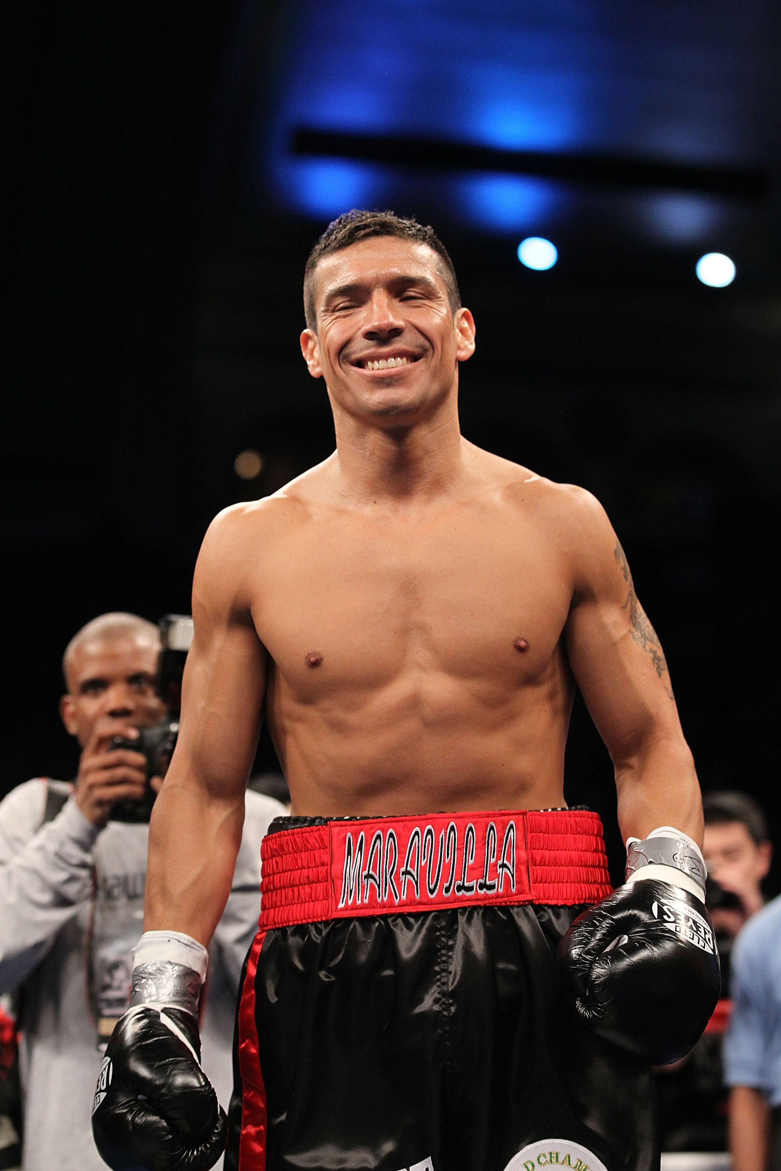 ATLANTIC CITY, NJ - NOVEMBER 20: Sergio Martinez enters the ring against Paul Williams for the Middleweight Championship fight on November 20, 2010 at The Boardwalk Hall in Atlantic City, New Jersey. (Photo by Al Bello/Getty Images) ATLANTIC CITY, NJ - NOVEMBER 20: Sergio Martinez enters the ring against Paul Williams for the Middleweight Championship fight on November 20, 2010 at The Boardwalk Hall in Atlantic City, New Jersey. (Photo by Al Bello/Getty Images)