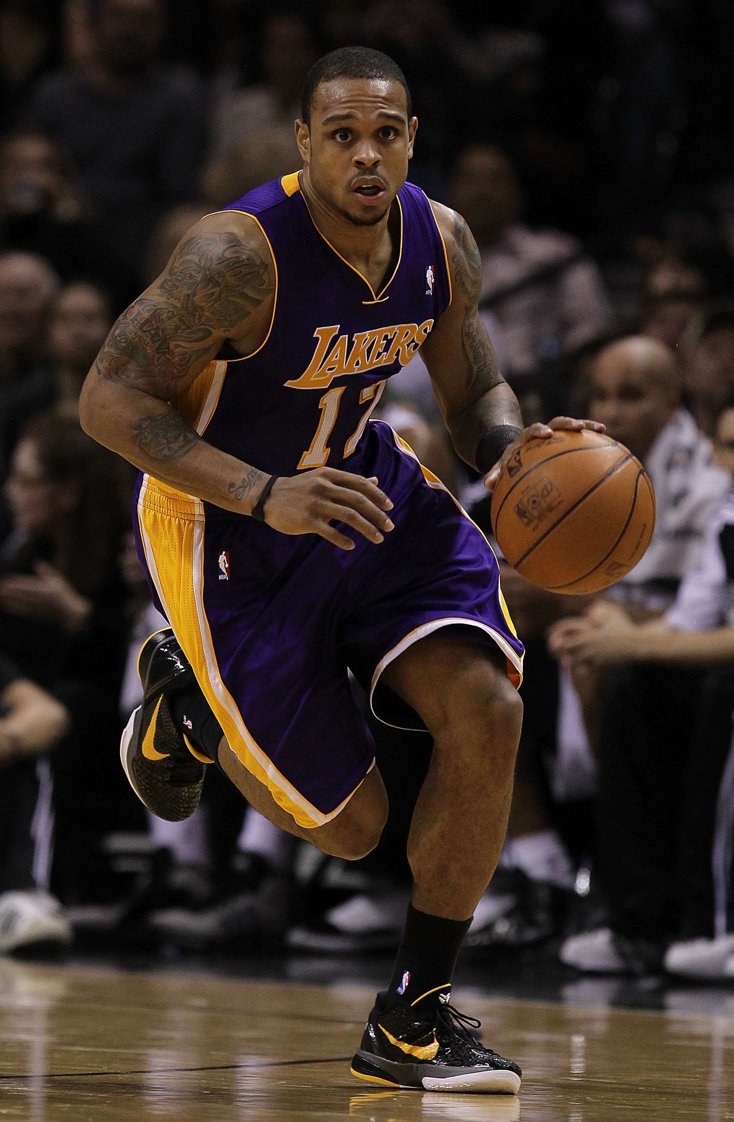 SAN ANTONIO, TX - DECEMBER 28: Guard Shannon Brown #12 of the Los Angeles Lakers at AT&T Center on December 28, 2010 in San Antonio, Texas. NOTE TO USER: User expressly acknowledges and agrees that, by downloading and/or using this photograph, user is c SAN ANTONIO, TX - DECEMBER 28: Guard Shannon Brown #12 of the Los Angeles Lakers at AT&T Center on December 28, 2010 in San Antonio, Texas. NOTE TO USER: User expressly acknowledges and agrees that, by downloading and/or using this photograph, user is c