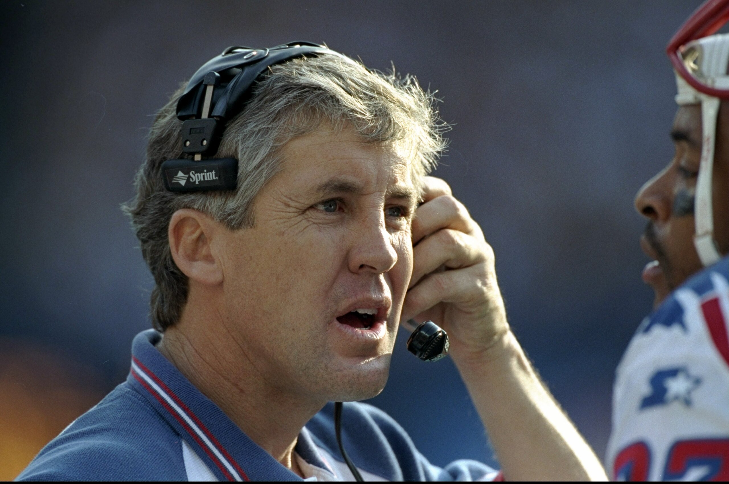 6 Dec 1998:  Head coach Pete Carroll of the New England Patriots looks on during the game against the Pittsburgh Steelers at Three Rivers Stadium in Pittsburgh, Pennsylvania. The Patriots defeated the Steelers 23-9. Mandatory Credit: Rick Stewart  /Allspo