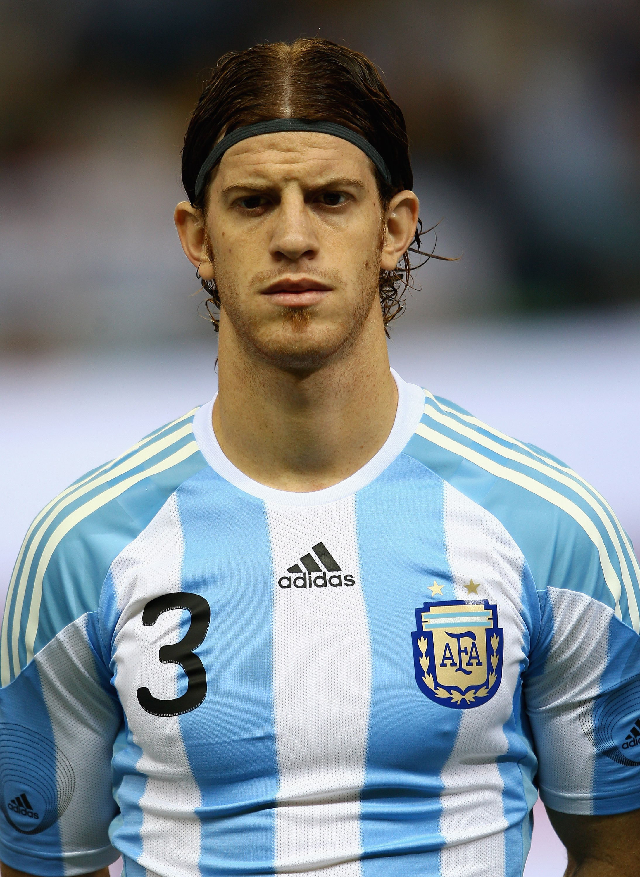 MADRID, SPAIN - NOVEMBER 14:  Cristian Ansaldi of Argentina during the friendly International football match Spain against Argentina at the Vicente Calderon stadium in Madrid, on November 14, 2009 in Madrid, Spain.  (Photo by Clive Brunskill/Getty Images)