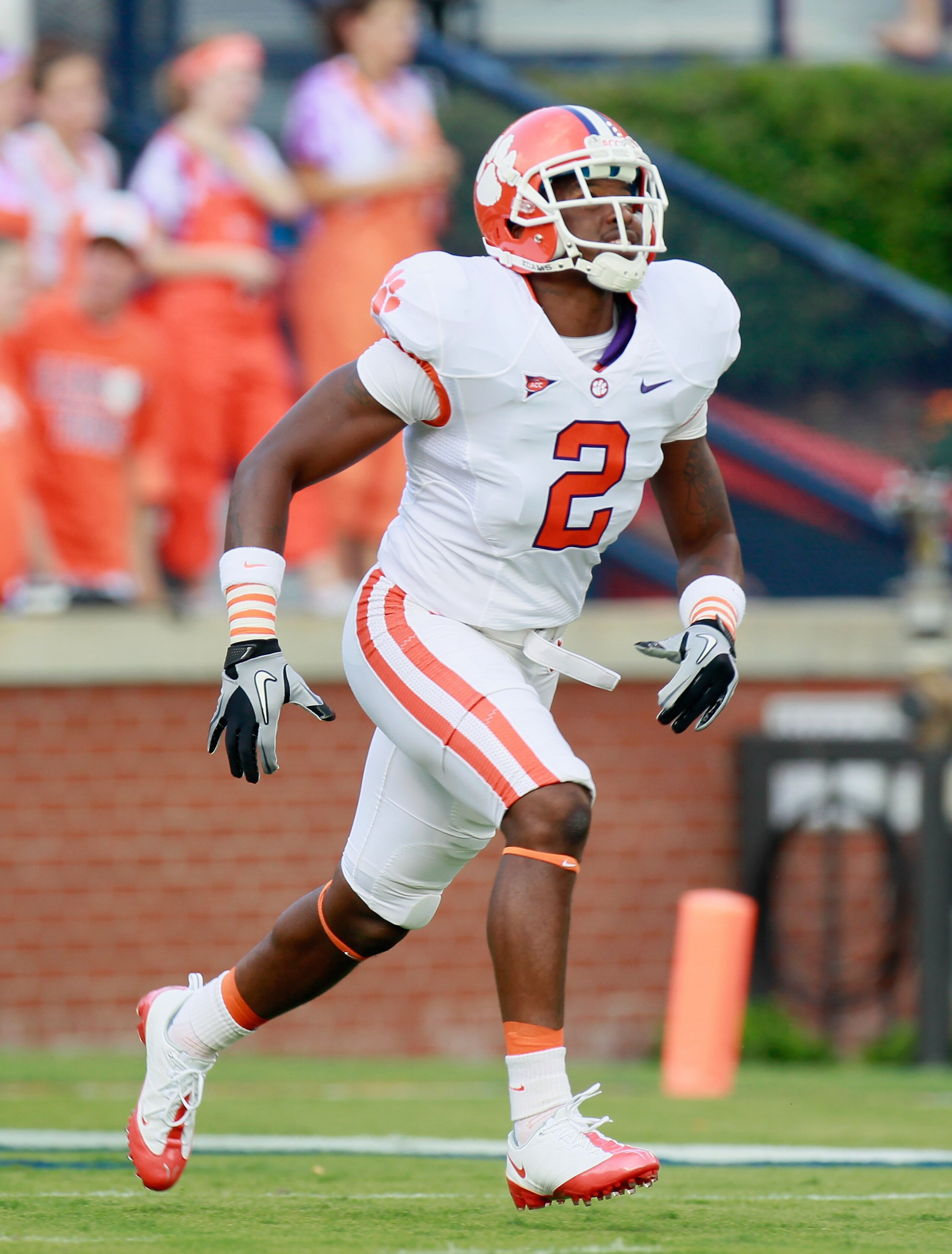 AUBURN, AL - SEPTEMBER 18: DeAndre McDaniel #2 of the Clemson Tigers against the Auburn Tigers at Jordan-Hare Stadium on September 18, 2010 in Auburn, Alabama. (Photo by Kevin C. Cox/Getty Images) AUBURN, AL - SEPTEMBER 18: DeAndre McDaniel #2 of the Clemson Tigers against the Auburn Tigers at Jordan-Hare Stadium on September 18, 2010 in Auburn, Alabama. (Photo by Kevin C. Cox/Getty Images)