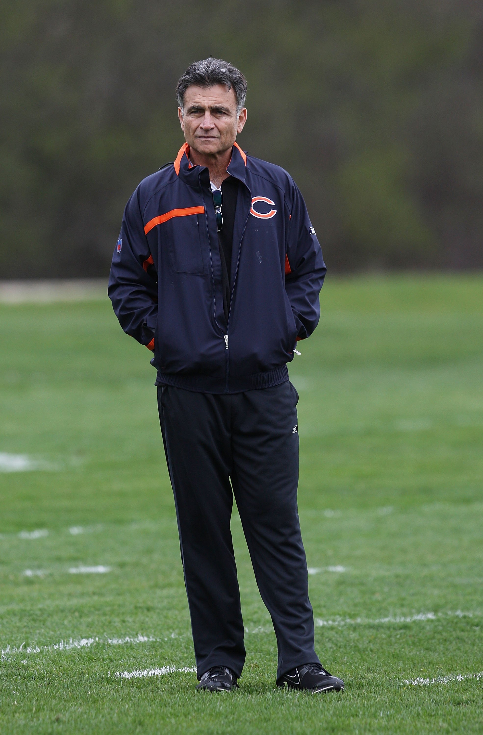 Chicago Bears new quarterback Jay Cutler holds his jersey during a news  conference at Halas Hall in Lake Forest, Illinois on April 3, 2009. The  Bears traded quarterback Kyle Orton, two first