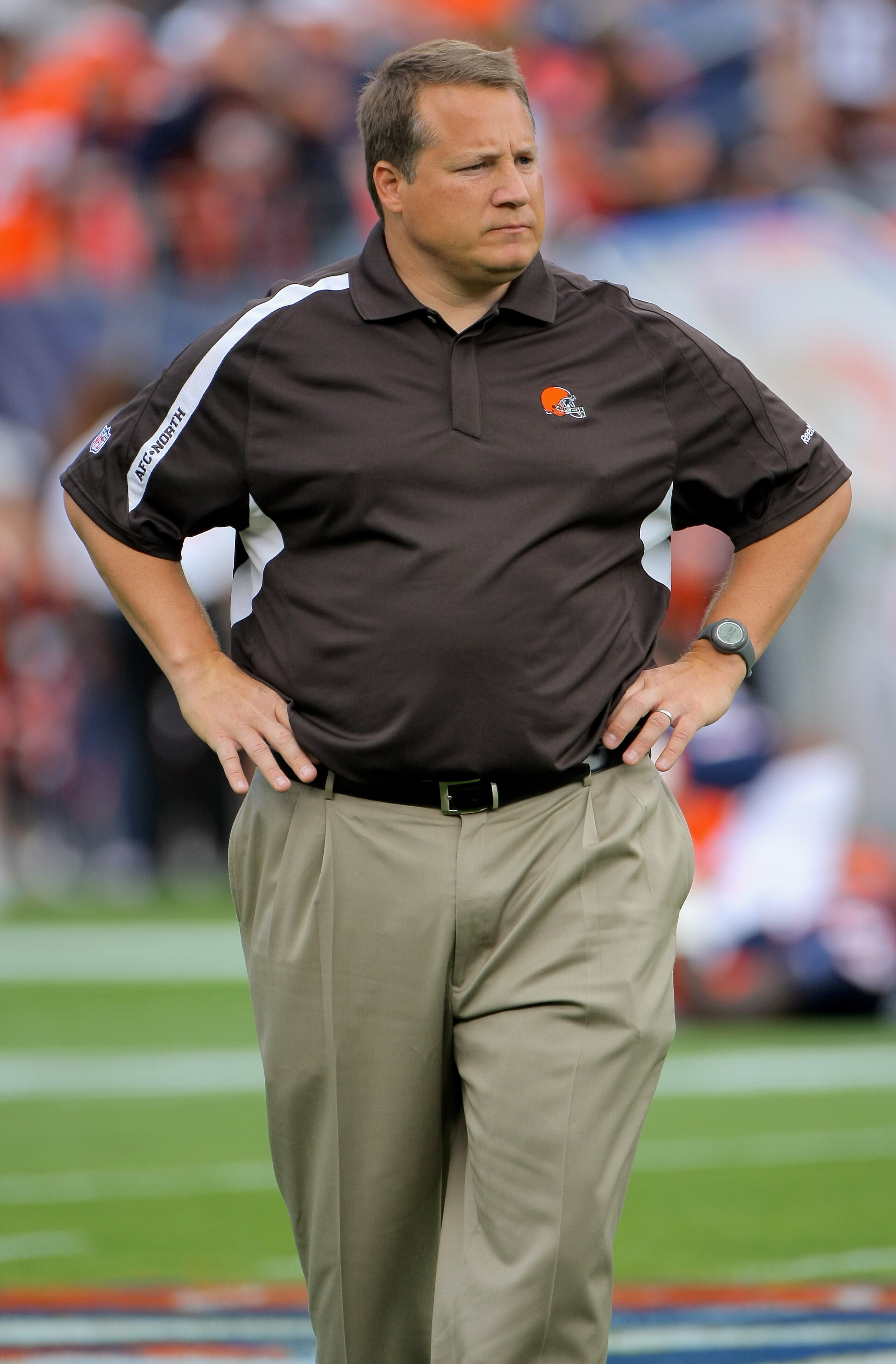 DENVER - SEPTEMBER 20:  Head coach Eric Mangini of the Cleveland Browns oversees warm ups prior to facing the Denver Broncos during NFL action at Invesco Field at Mile High on September 20, 2009 in Denver, Colorado.  (Photo by Doug Pensinger/Getty Images)