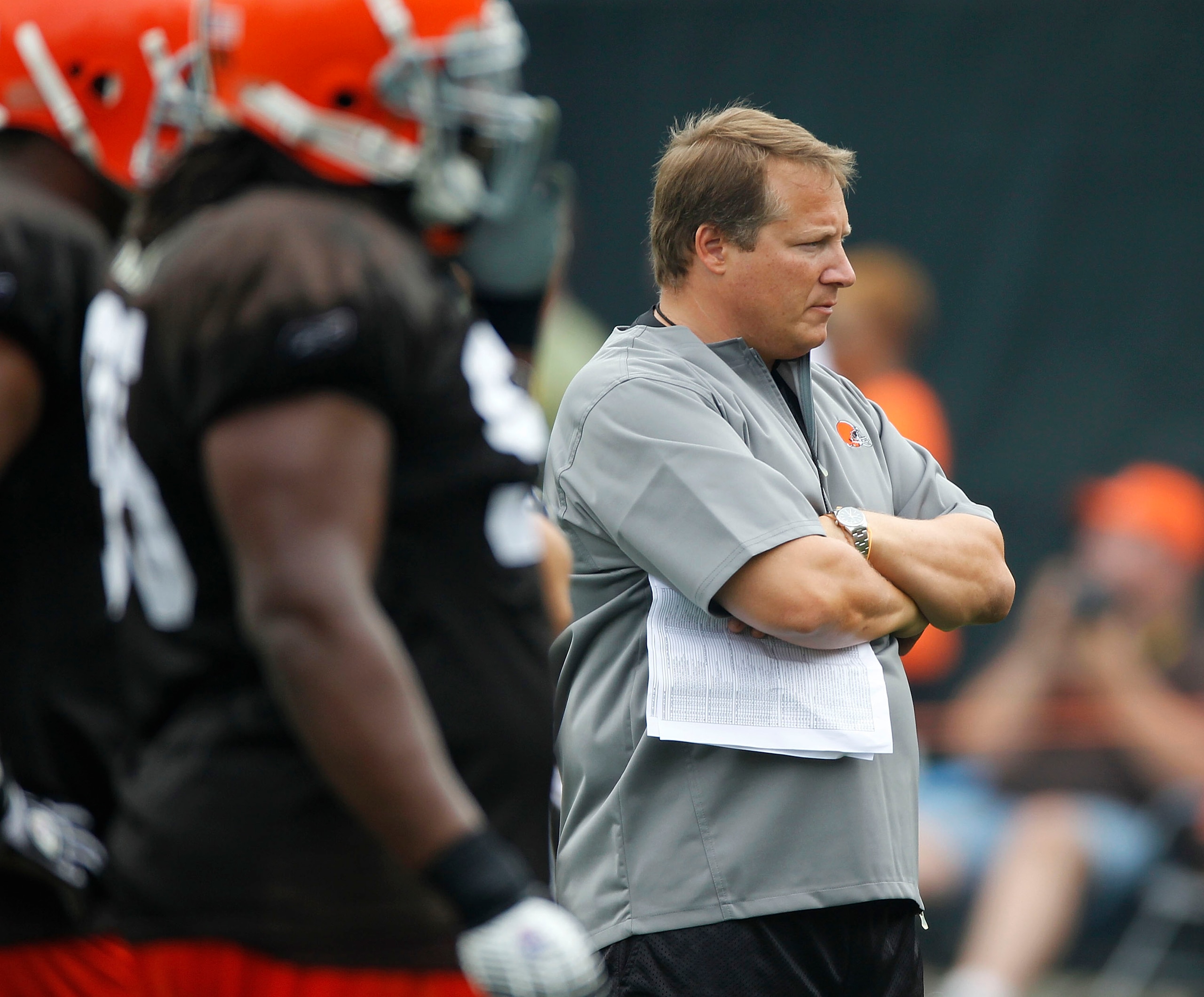 BEREA, OH - AUGUST 04:  Head coach Eric Mangini of the Cleveland Browns looks on during training camp at the Cleveland Browns Training and Administrative Complex on August 4, 2010 in Berea, Ohio.  (Photo by Gregory Shamus/Getty Images)