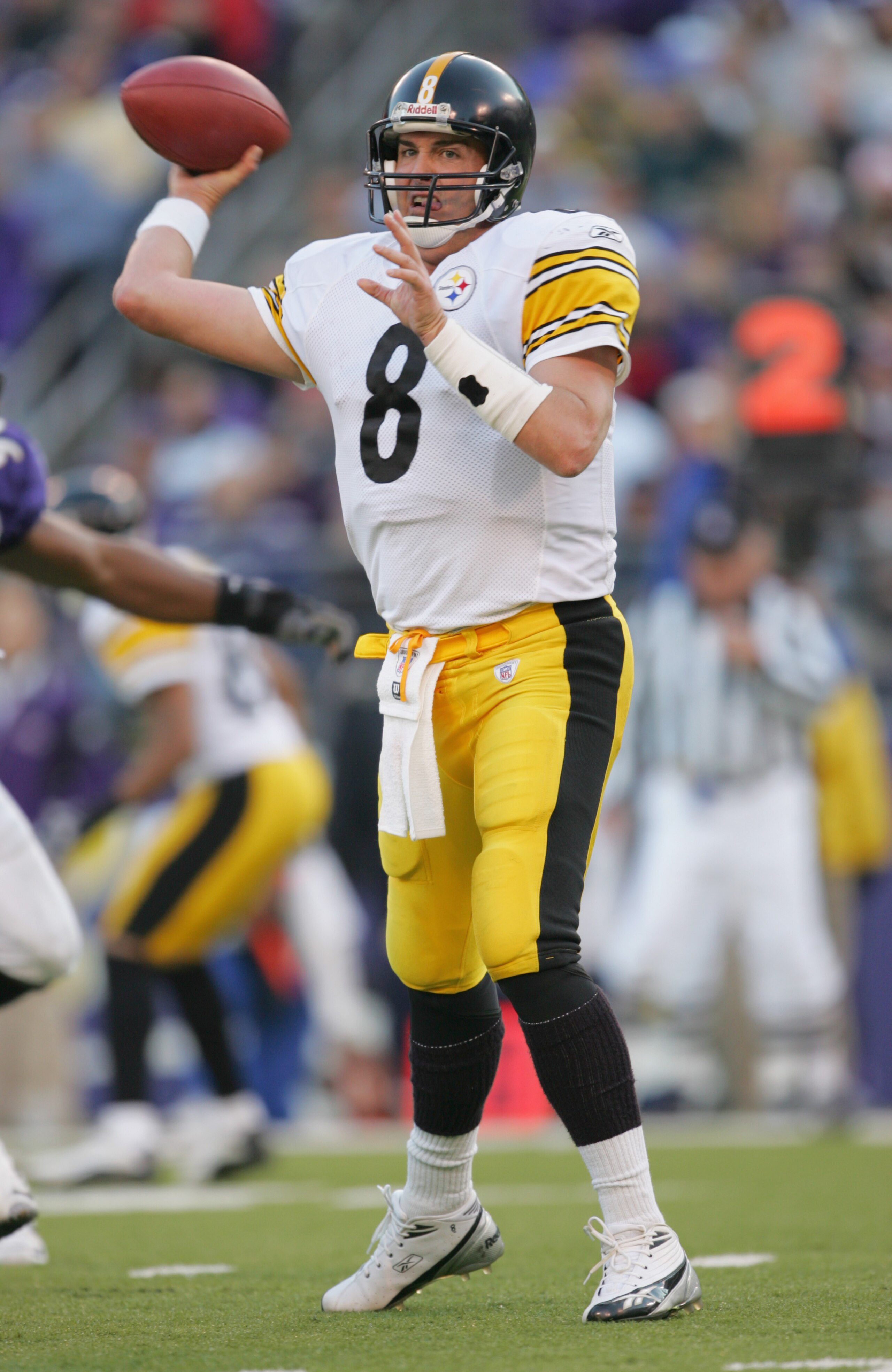 BALTIMORE - NOVEMBER 20: Quarterback Tommy Maddox #8 of the Pittsburgh Steelers passes the ball during the game against the Baltimore Ravens on November 20, 2005 at M&T Bank Stadium in Baltimore, Maryland. (Photo by:Jamie Squire/Getty Images)