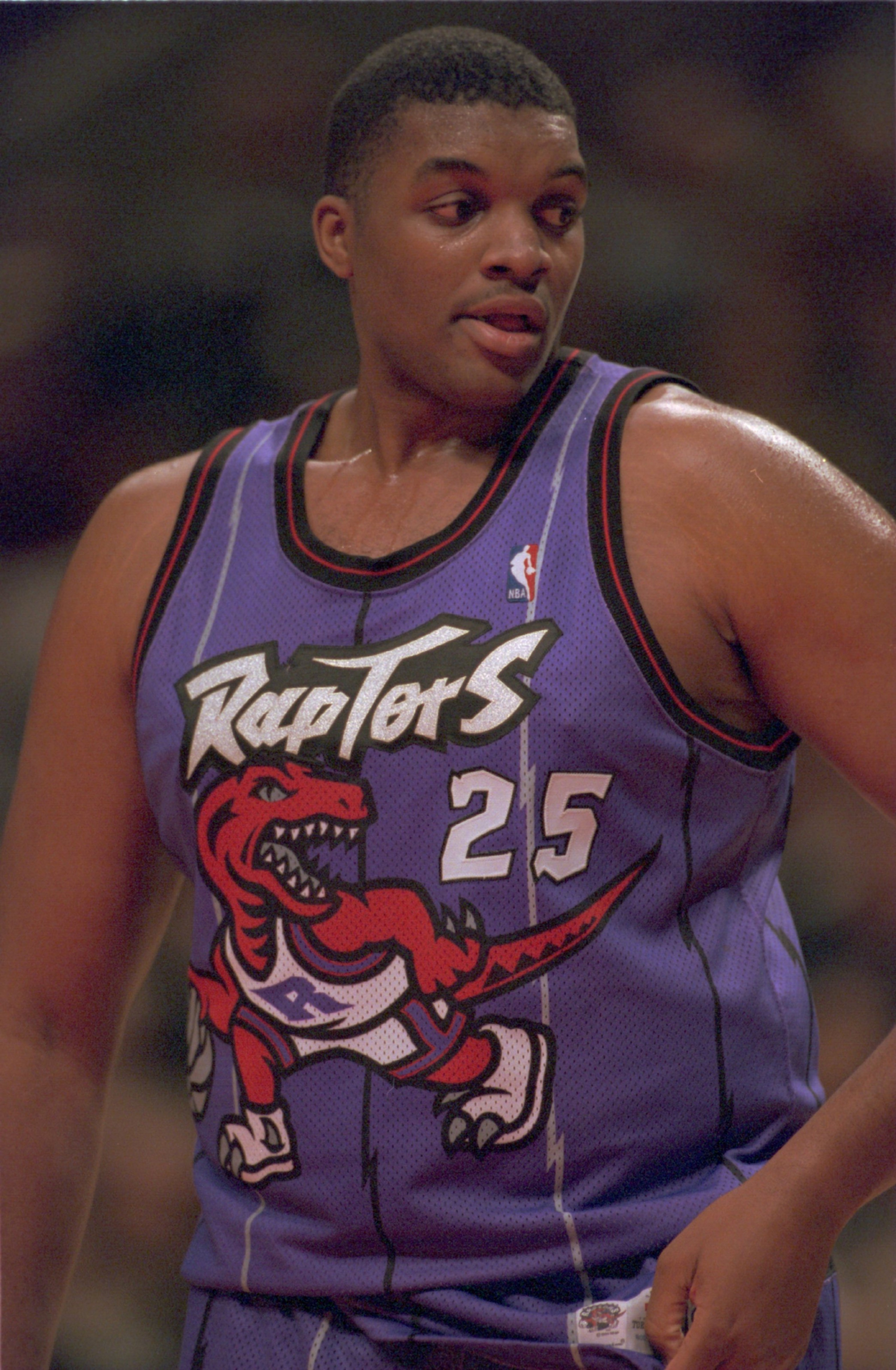 7 NOV 1995:  TORONTO CENTER OLIVER MILLER DURING THE RAPTORS 117-108 LOSS TO THE CHICAGO BULLS AT THE UNITED CENTER IN CHICAGO, ILLINOIS.   Mandatory Credit: Jonathan Daniel/ALLSPORT
