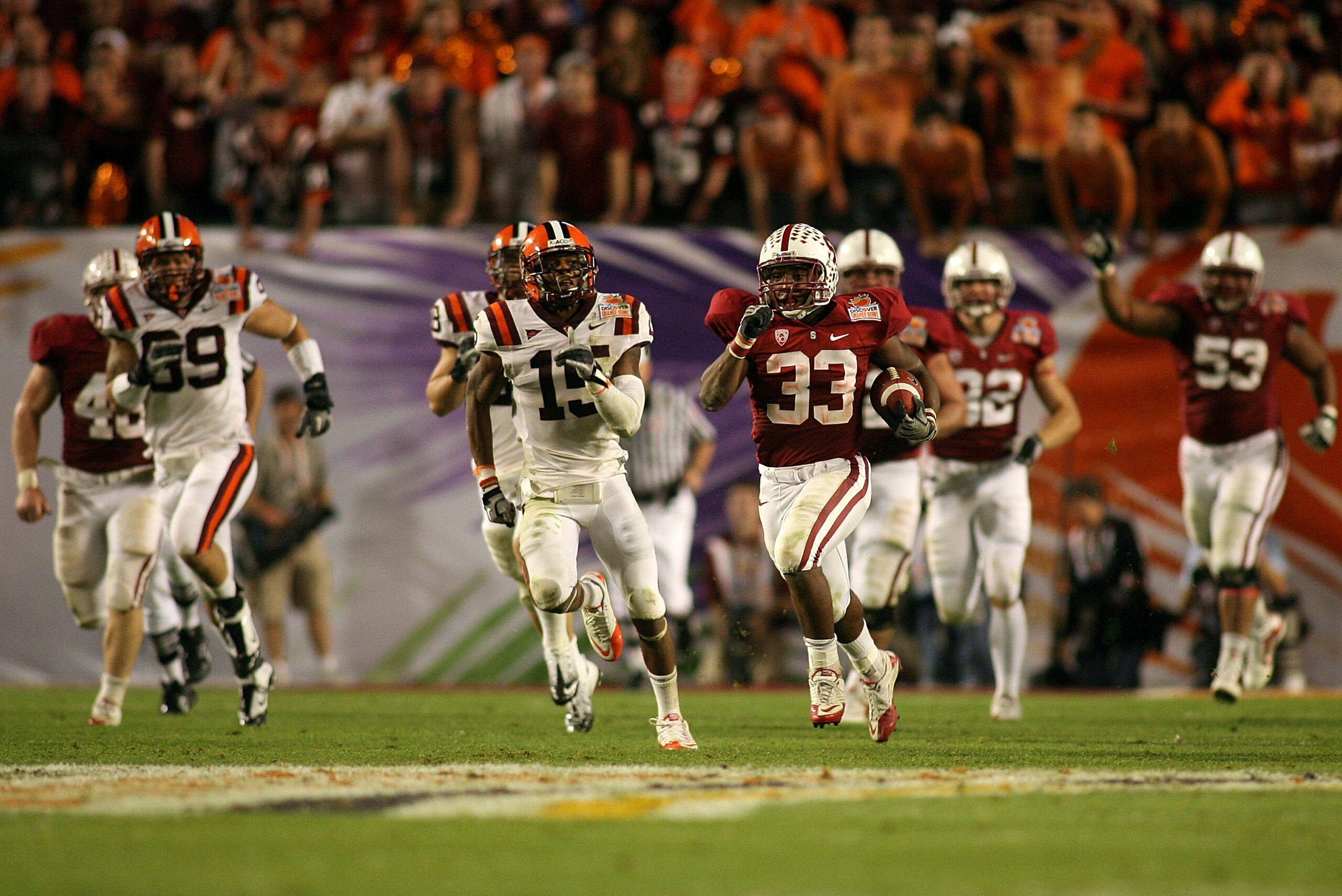 MIAMI, FL - JANUARY 03:  Stepfan Taylor #33 of the Stanford Cardinal runs the ball in the second half against the Virginia Tech Hokies during the 2011 Discover Orange Bowl at Sun Life Stadium on January 3, 2011 in Miami, Florida. Stanford won 40-12.  (Pho