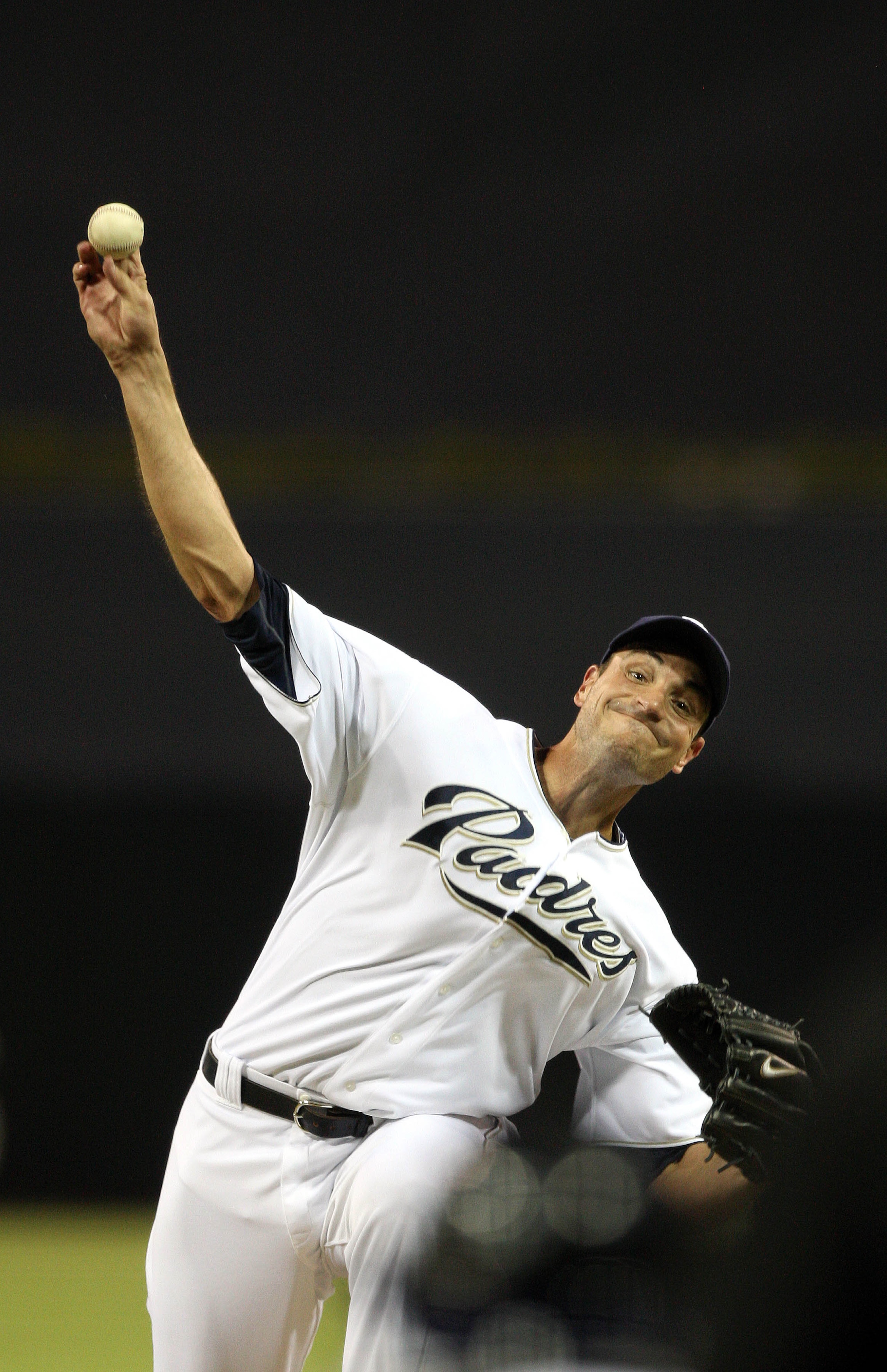 SAN DIEGO, CA - SEPTEMBER 24:  Starting Pitcher Chris Young #32 of the San Diego Padres throws from the mound against the Cincinnati Reds during their MLB game on September 24, 2010 at PETCO Park in San Diego, California. (Photo by Donald Miralle/Getty Im