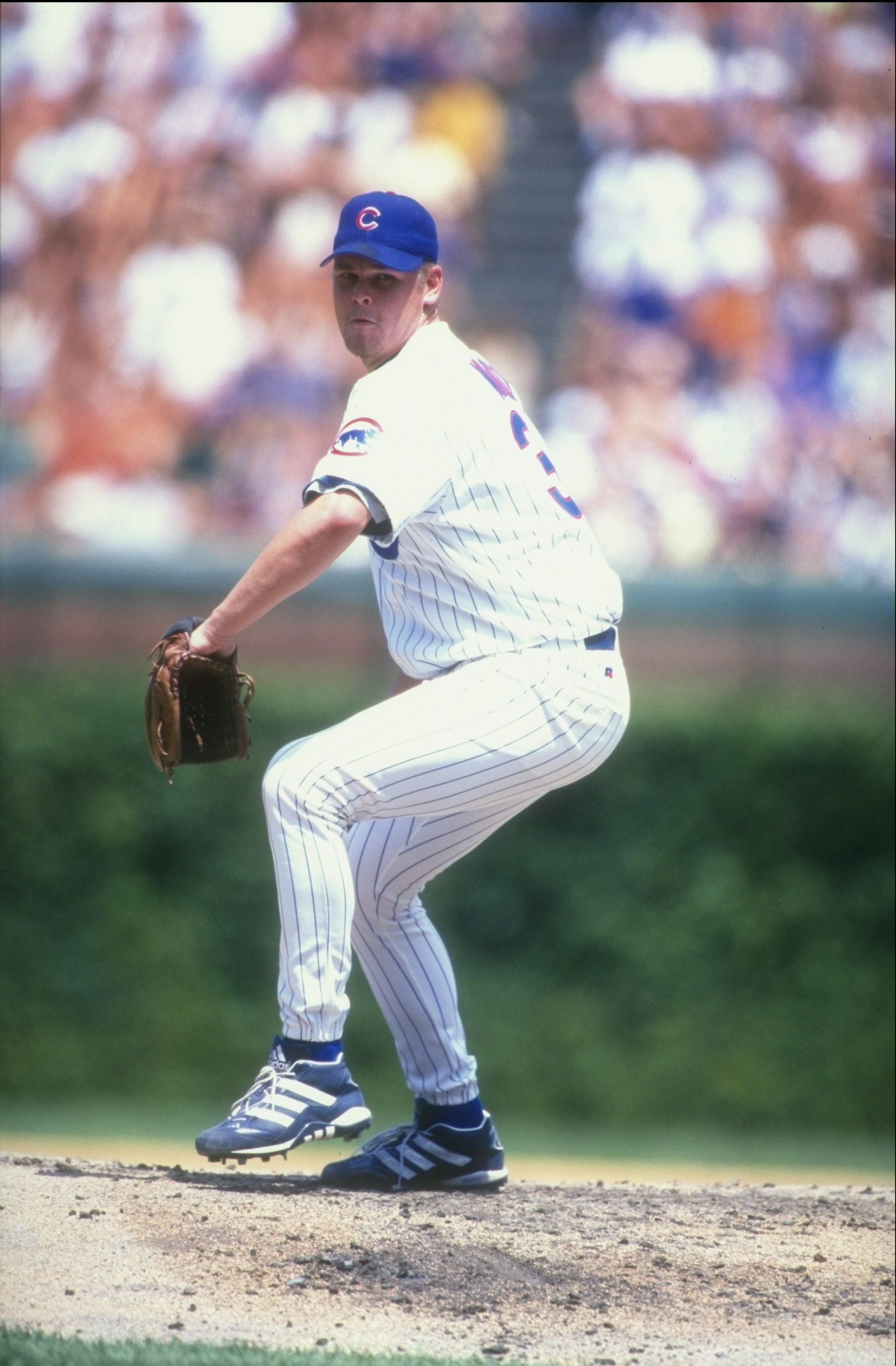 26 Jul 1998:  Pitcher Kerry Wood #34 of the Chicago Cubs in action during a game against the New York Mets at Wrigley Field in Chicago, Illinois. The Cubs defeated the Mets 3-1. Mandatory Credit: Jonathan Daniel  /Allsport