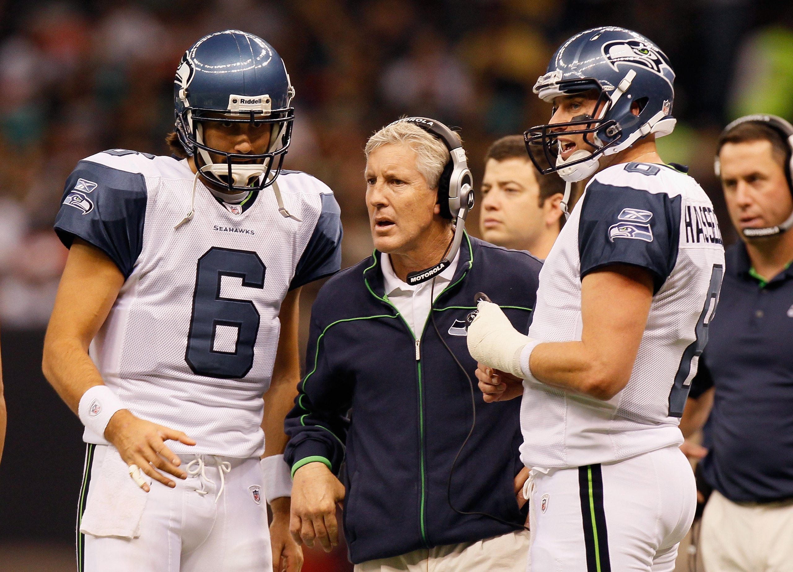 NEW ORLEANS - NOVEMBER 21:  Head coach Pete Carroll, quarterbacks Matt Hasselbeck #8 and Charlie Whitehurst #6 of the Seattle Seahawks against the New Orleans Saints at Louisiana Superdome on November 21, 2010 in New Orleans, Louisiana.  (Photo by Kevin C