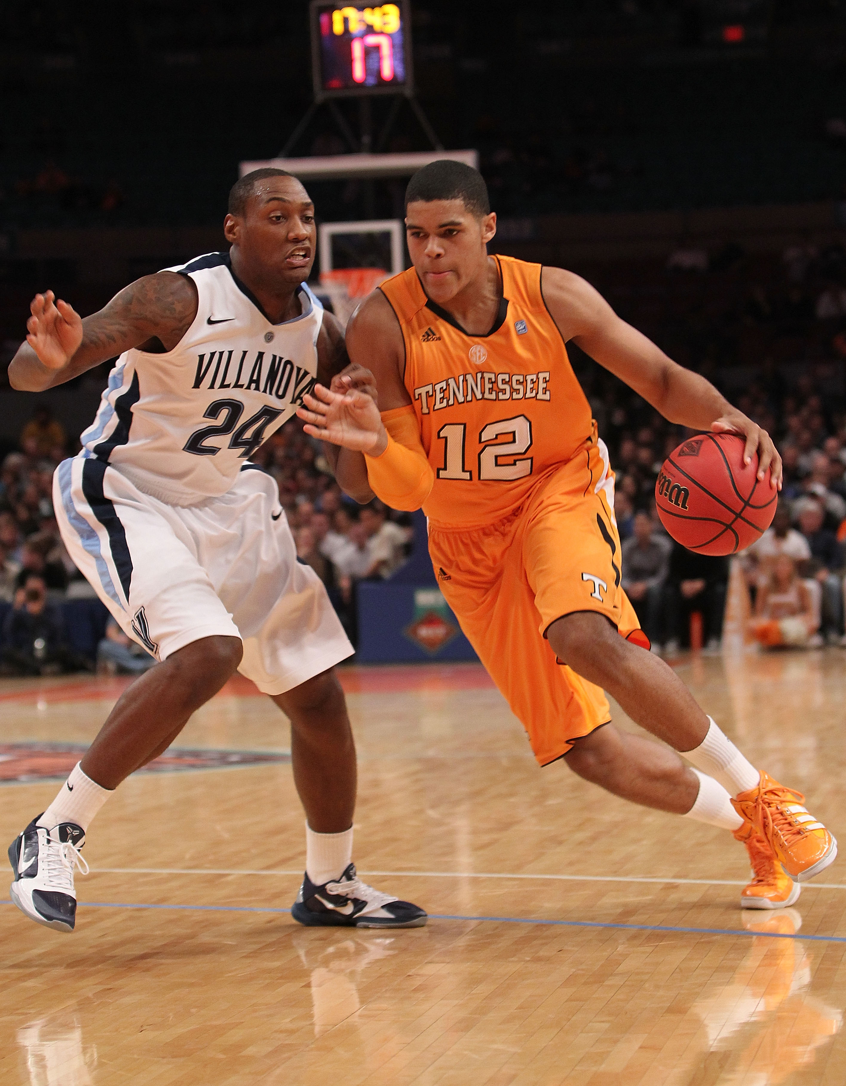 NEW YORK - NOVEMBER 26:  Tobias Harris #12 of the Tennessee Volunteers drives to the basket against against Corey Stokes #24 of the Villanova Wildcats  during the Championship game at Madison Square Garden on November 26, 2010 in New York City.  (Photo by