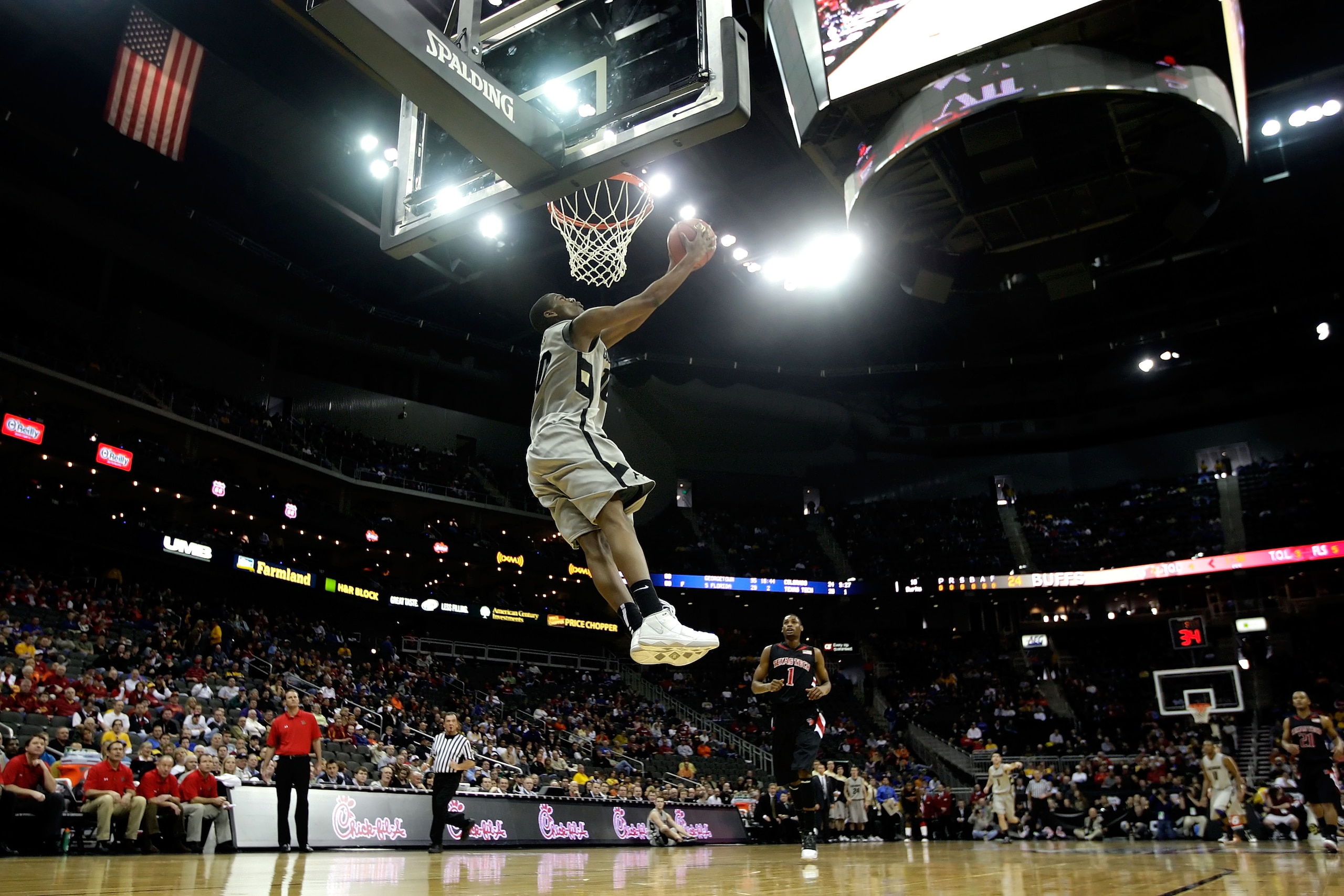 KANSAS CITY, MO - MARCH 10:  Alec Burks #10 of the Colorado Buffaloes dunks the ball in the first half against the Texas Tech Red Raiders during the first round game of the 2010 Phillips 66 Big 12 Men's Basketball Tournament at the Sprint Center on March