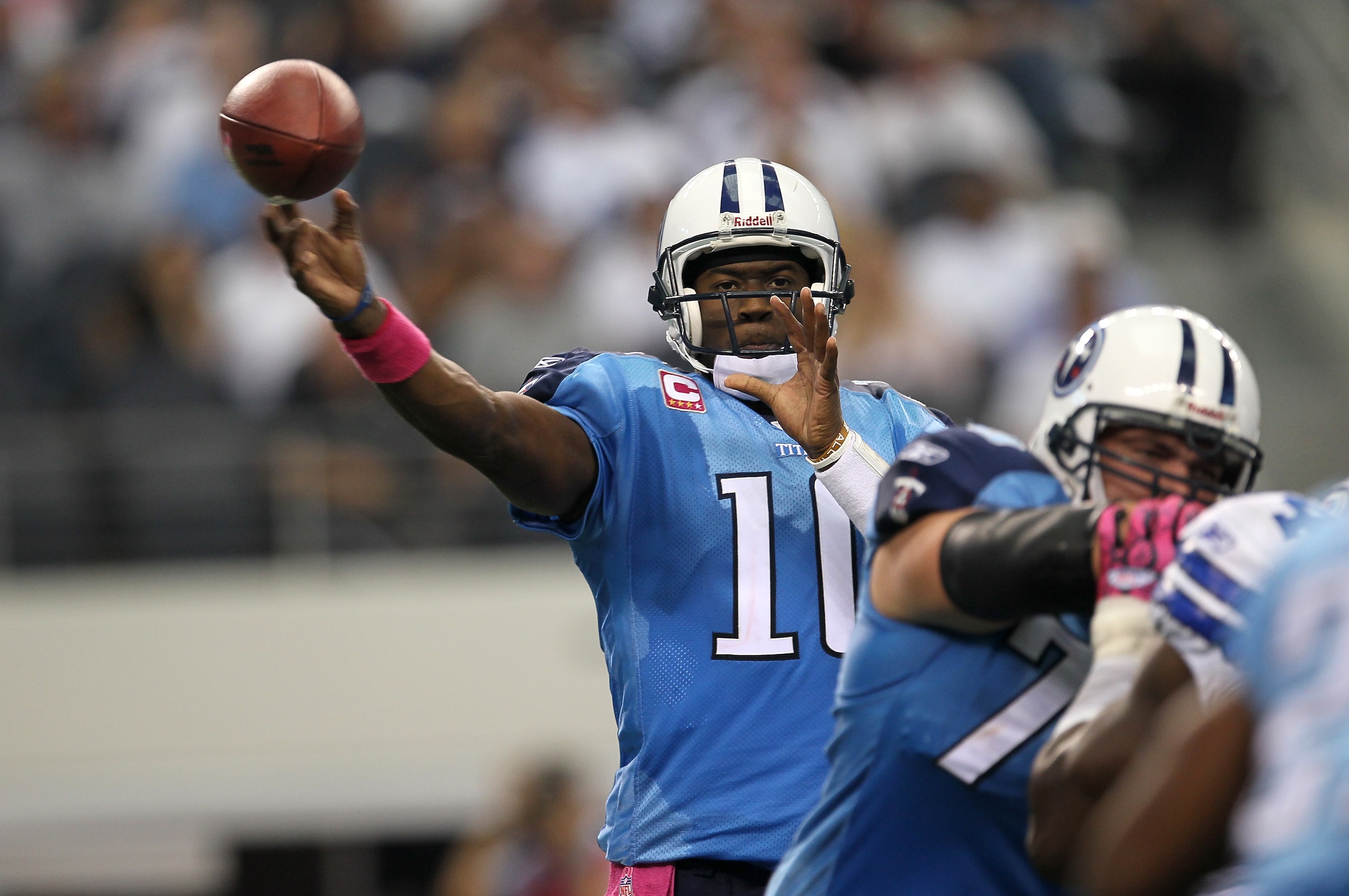 ARLINGTON, TX - OCTOBER 10:  Quarteback Vince Young #10 of the Tennessee Titans throws a pass against the Dallas Cowboys at Cowboys Stadium on October 10, 2010 in Arlington, Texas.  (Photo by Stephen Dunn/Getty Images)