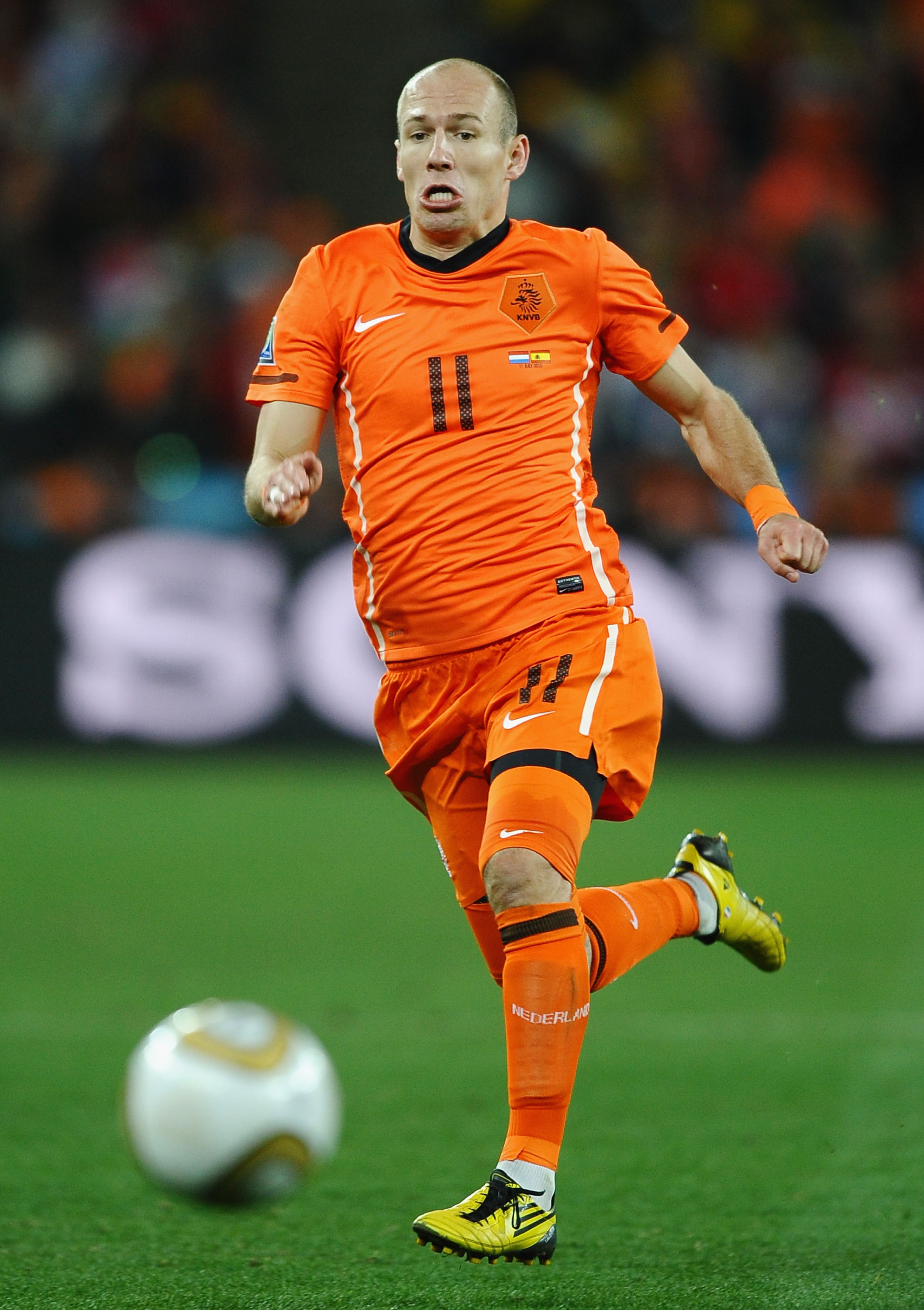 JOHANNESBURG, SOUTH AFRICA - JULY 11:  Arjen Robben of the Netherlands in action during the 2010 FIFA World Cup South Africa Final match between Netherlands and Spain at Soccer City Stadium on July 11, 2010 in Johannesburg, South Africa.  (Photo by Lauren