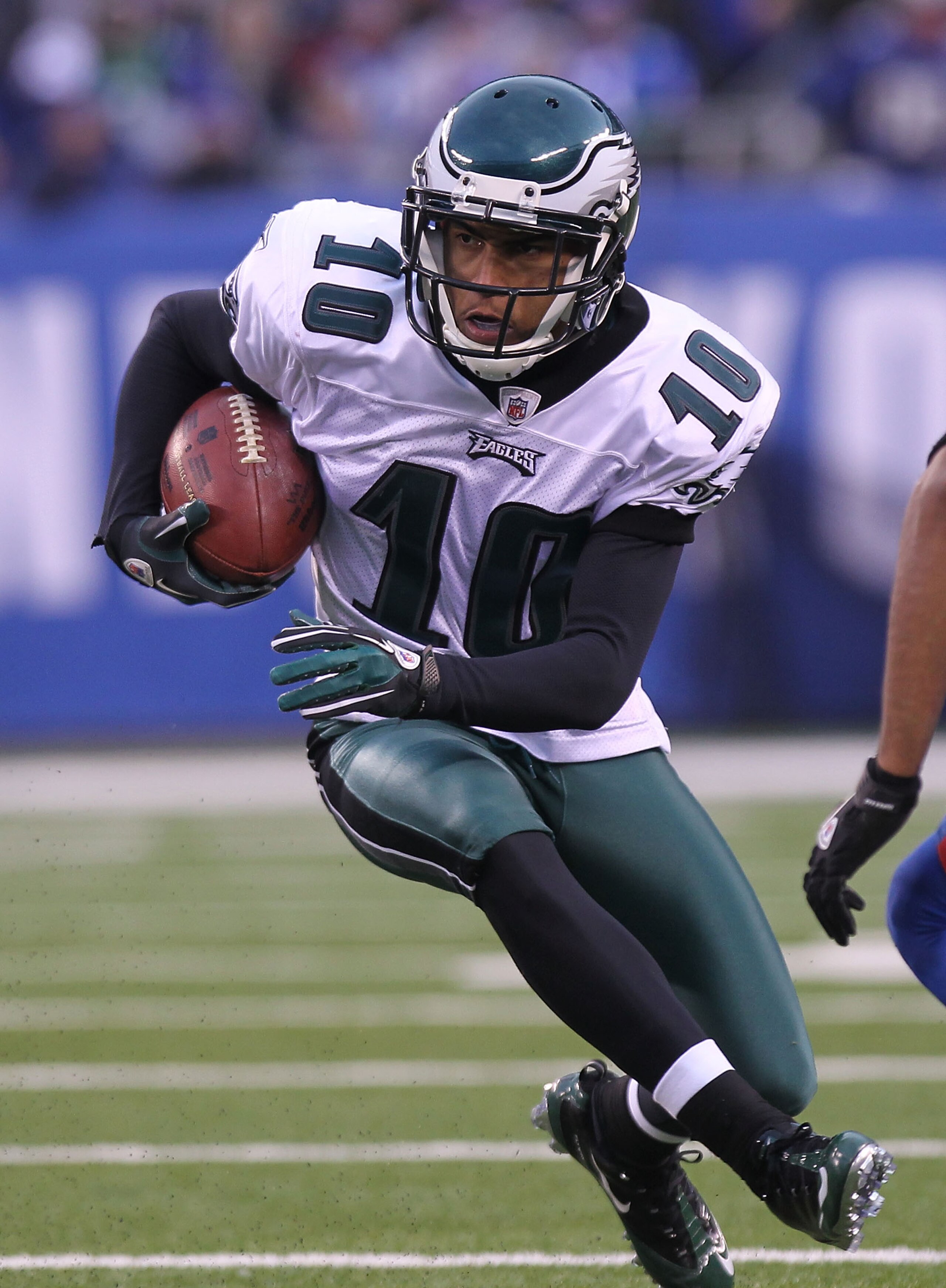 EAST RUTHERFORD, NJ - DECEMBER 19:  DeSean Jackson #10 of the Philadelphia Eagles against  the New York Giants at New Meadowlands Stadium on December 19, 2010 in East Rutherford, New Jersey.  (Photo by Nick Laham/Getty Images)