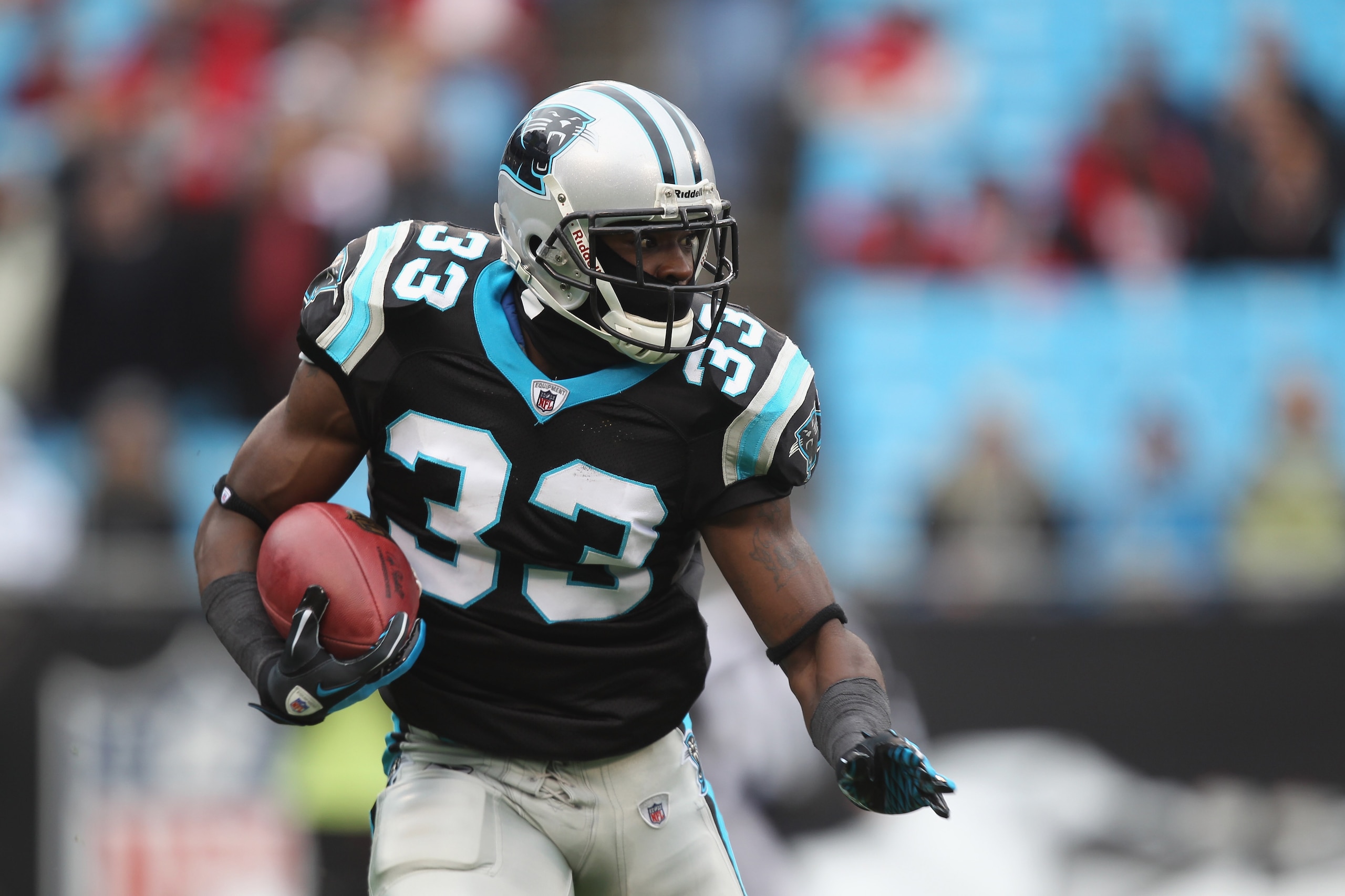 CHARLOTTE, NC - DECEMBER 12: Mike Goodson #33 of the Carolina Panthers during their game against the Atlanta Falcons at Bank of America Stadium on December 12, 2010 in Charlotte, North Carolina. (Photo by Streeter Lecka/Getty Images) CHARLOTTE, NC - DECEMBER 12: Mike Goodson #33 of the Carolina Panthers during their game against the Atlanta Falcons at Bank of America Stadium on December 12, 2010 in Charlotte, North Carolina. (Photo by Streeter Lecka/Getty Images)