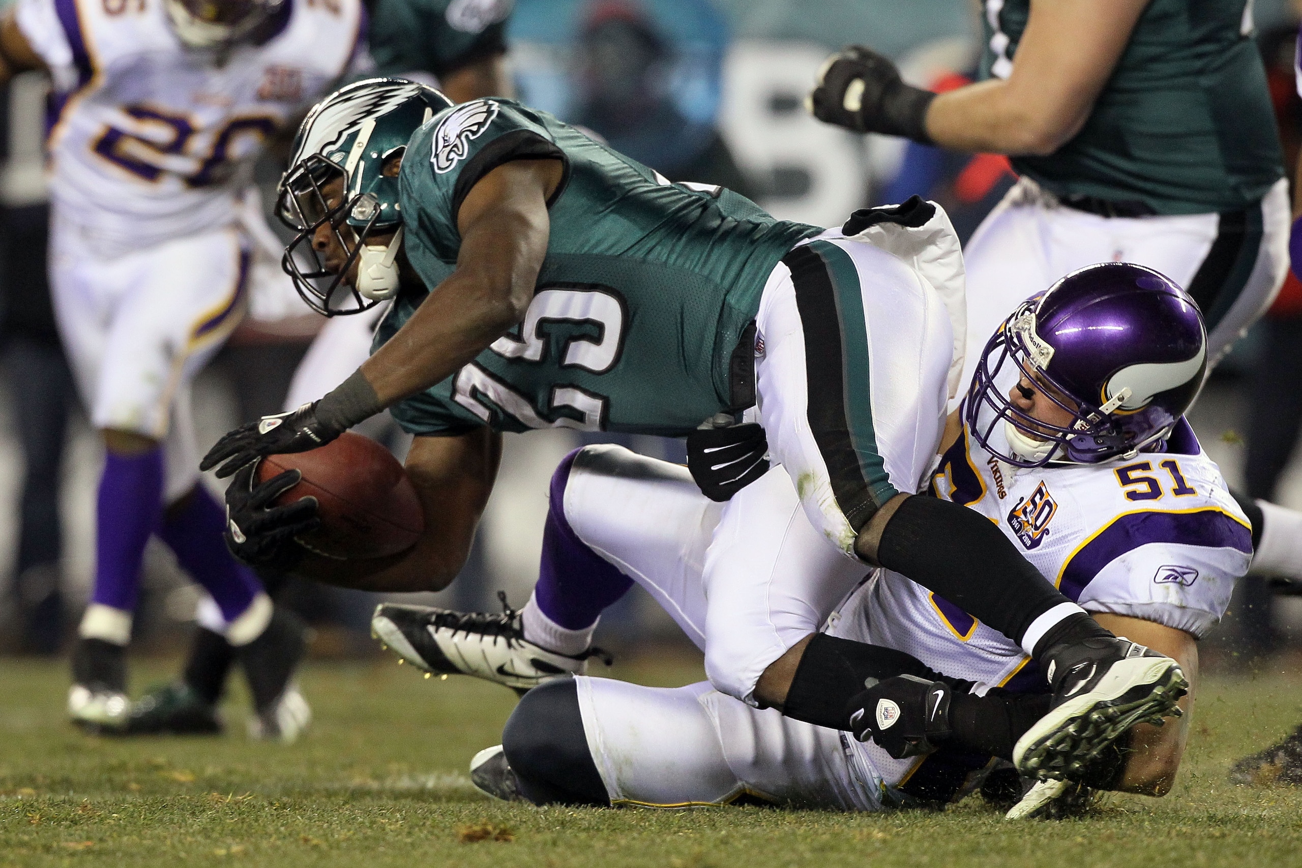 PHILADELPHIA, PA - DECEMBER 28: LeSean McCoy #25 of the Philadelphia Eagles in action against the Minnesota Vikings at Lincoln Financial Field on December 28, 2010 in Philadelphia, Pennsylvania. (Photo by Jim McIsaac/Getty Images) PHILADELPHIA, PA - DECEMBER 28: LeSean McCoy #25 of the Philadelphia Eagles in action against the Minnesota Vikings at Lincoln Financial Field on December 28, 2010 in Philadelphia, Pennsylvania. (Photo by Jim McIsaac/Getty Images)