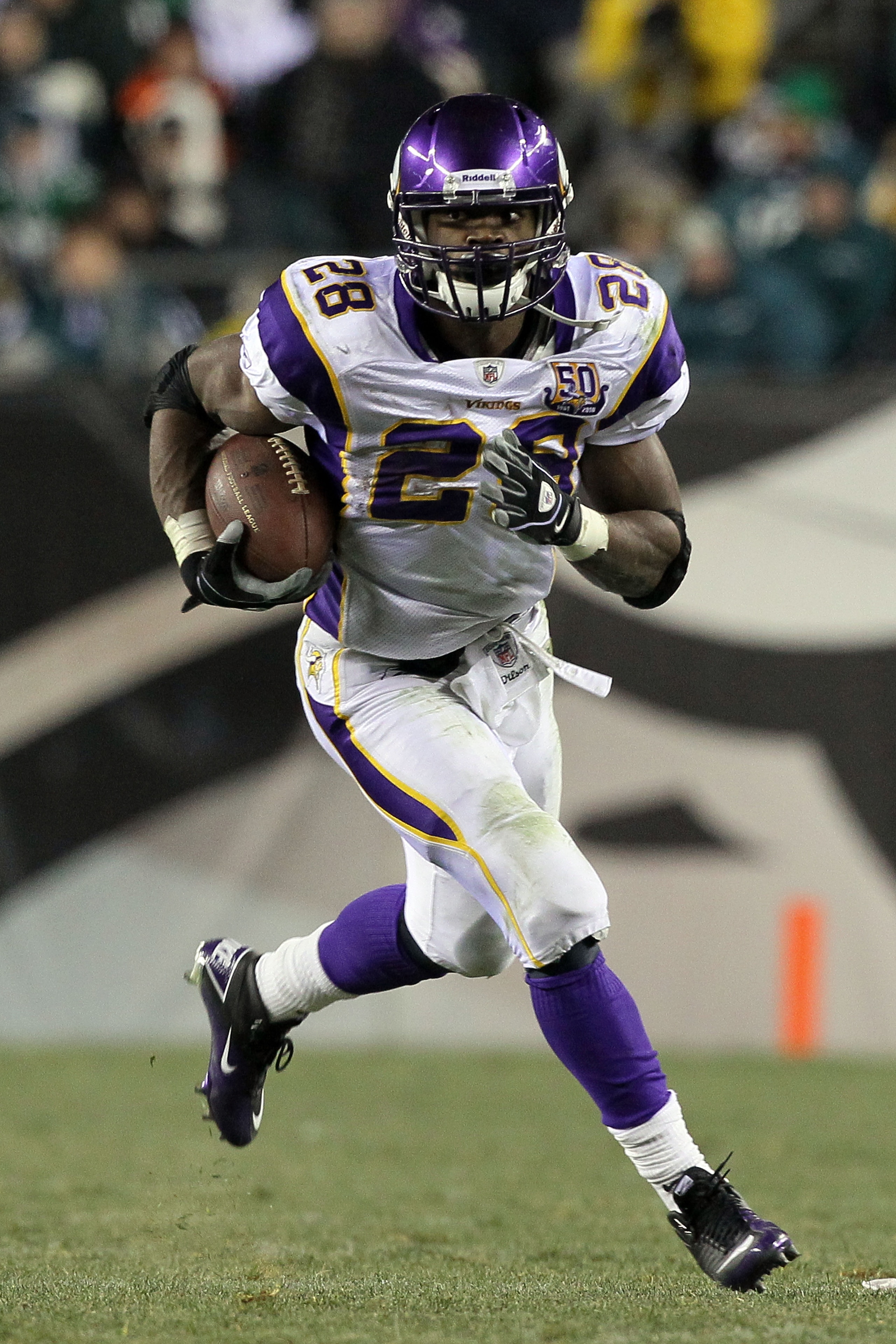 PHILADELPHIA, PA - DECEMBER 28: Adrian Peterson #28 of the Minnesota Vikings runs against the Philadelphia Eagles at Lincoln Financial Field on December 28, 2010 in Philadelphia, Pennsylvania. (Photo by Jim McIsaac/Getty Images) PHILADELPHIA, PA - DECEMBER 28: Adrian Peterson #28 of the Minnesota Vikings runs against the Philadelphia Eagles at Lincoln Financial Field on December 28, 2010 in Philadelphia, Pennsylvania. (Photo by Jim McIsaac/Getty Images)